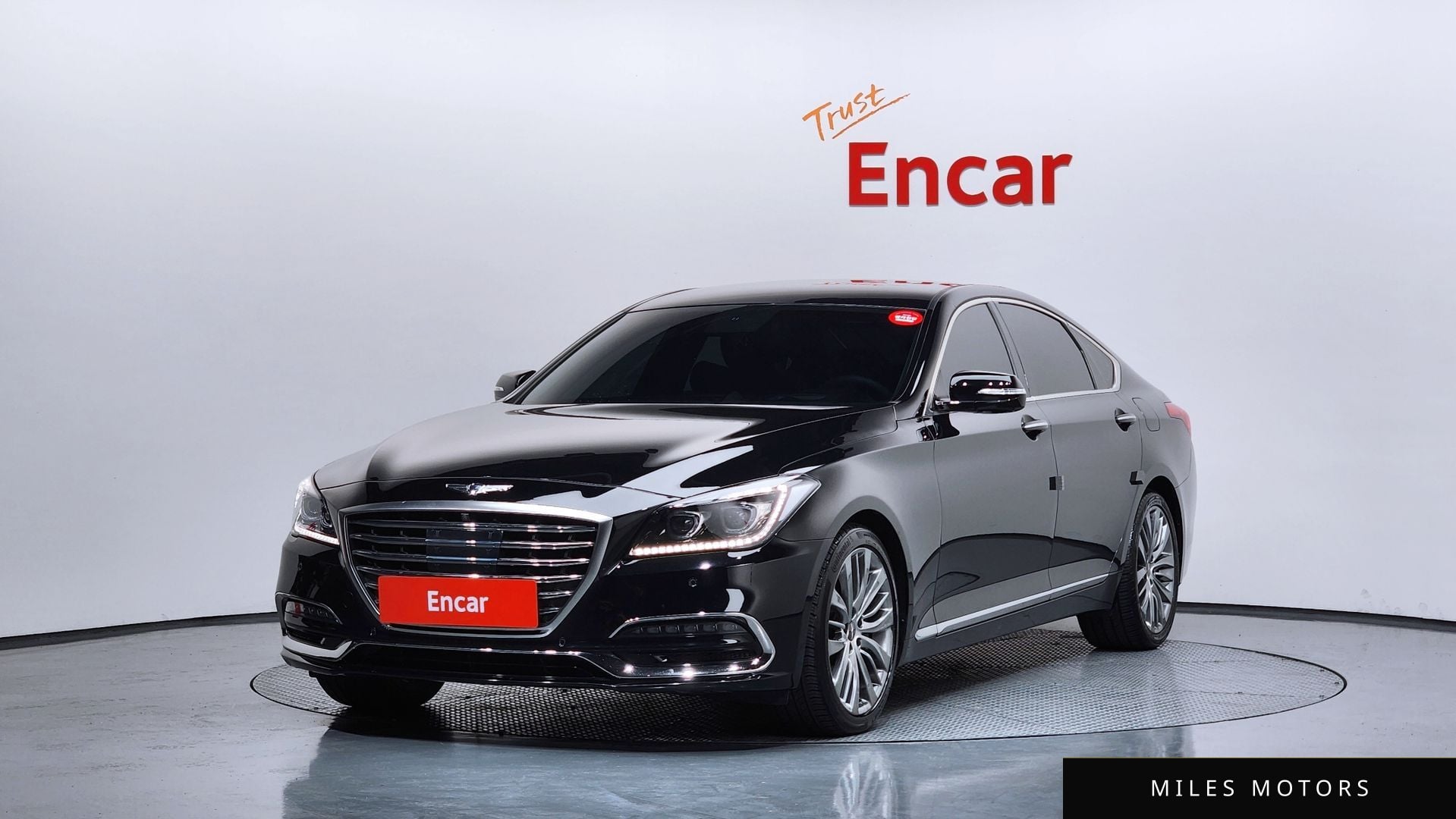 Genesis G80 2017 — фото 1 из 12