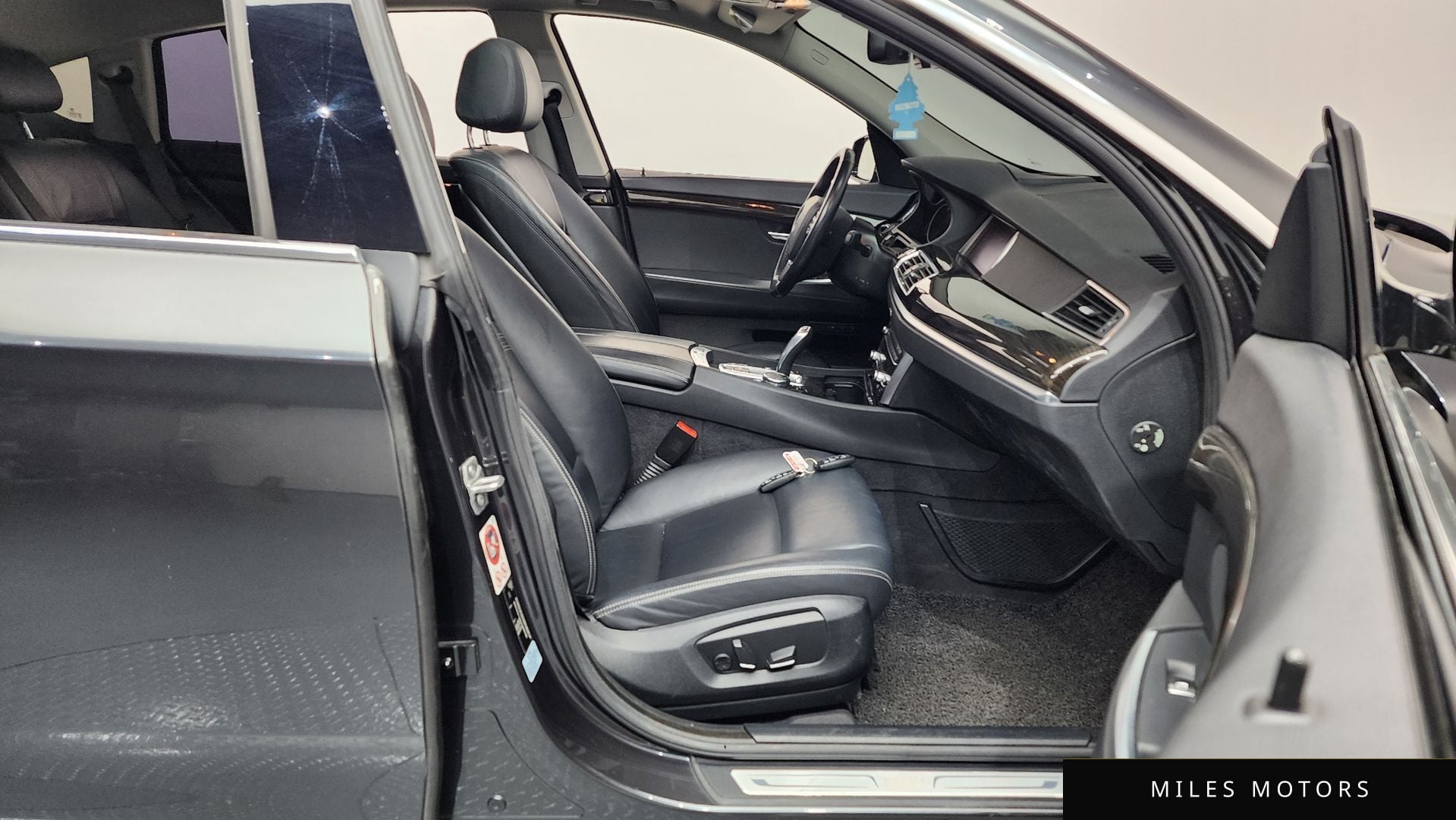 BMW 5시리즈 GT (F07) 2016 — миниатюра 11