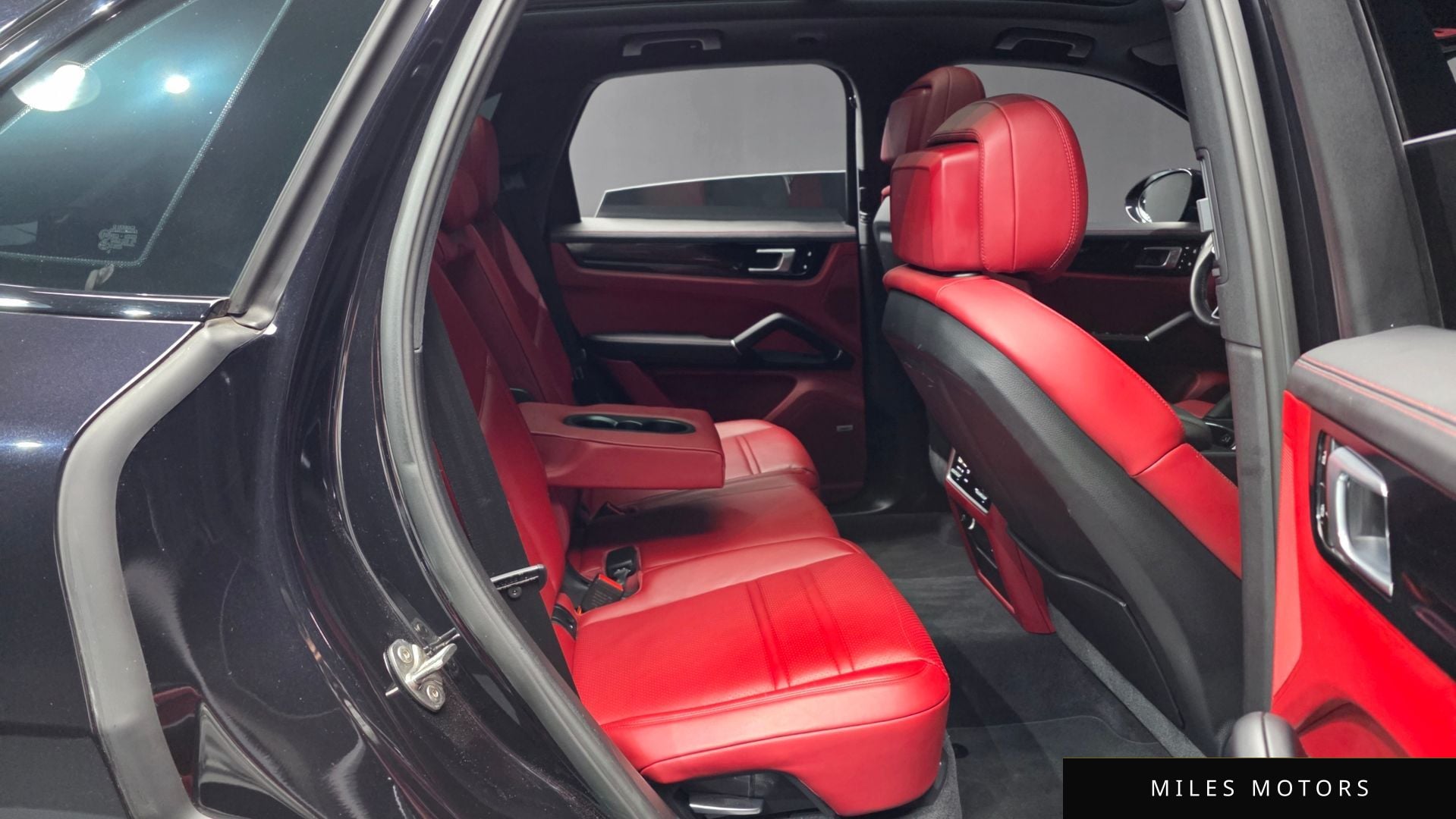 Porsche Cayenne 2020 — миниатюра 12