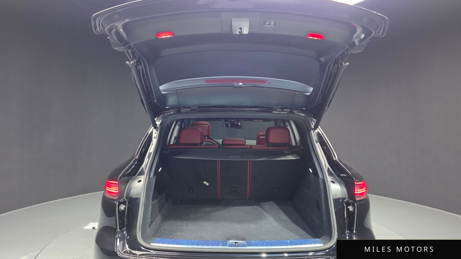 Porsche Cayenne 2020 — миниатюра 20