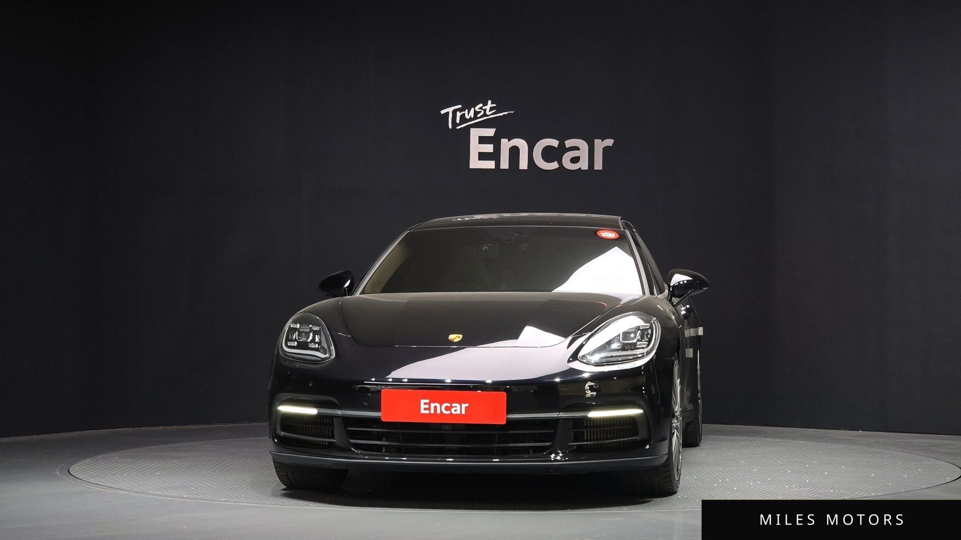 Porsche Panamera 2018 — миниатюра 3