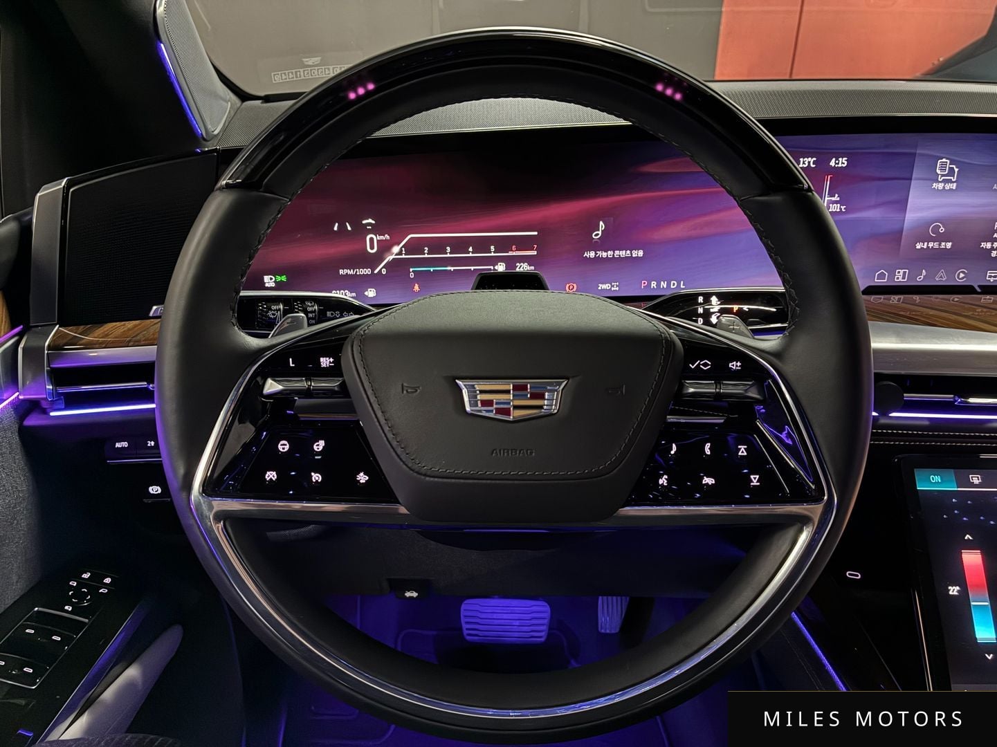 Cadillac Escalade 2025 — миниатюра 12