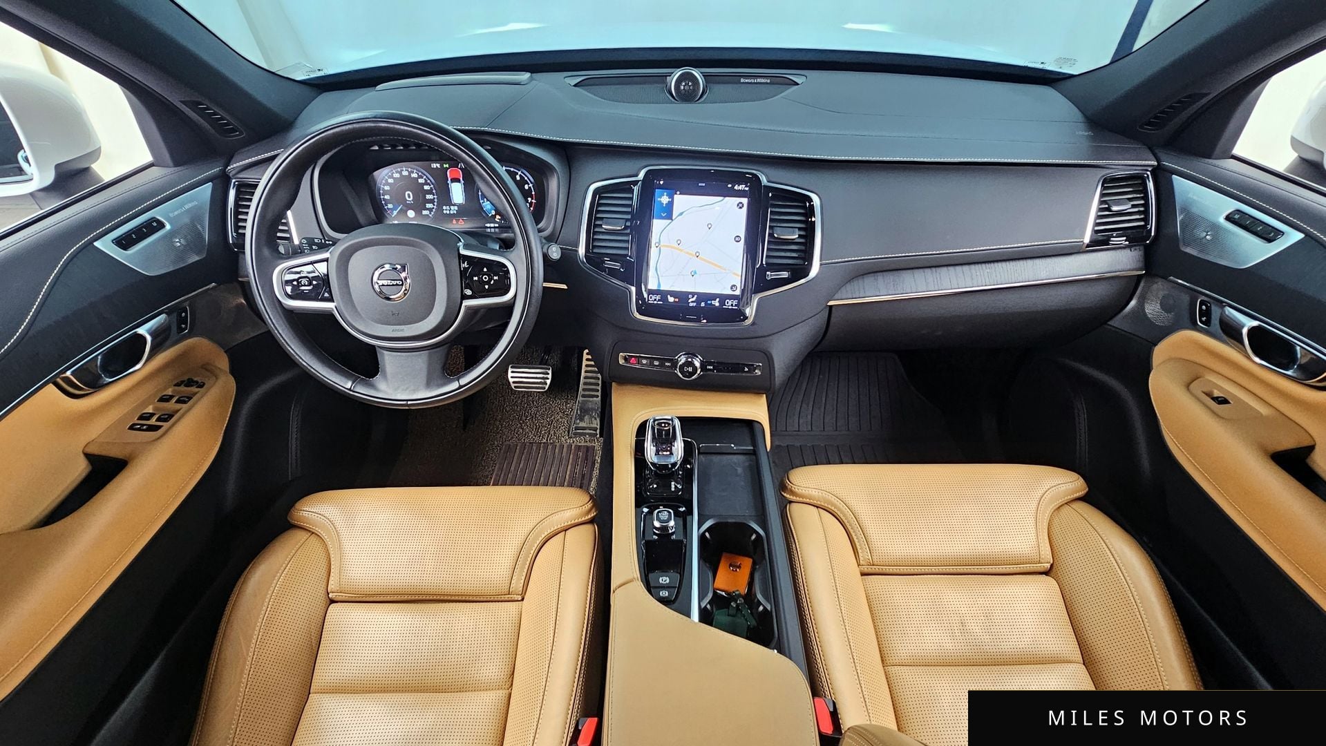 Volvo XC90 2022 — миниатюра 7