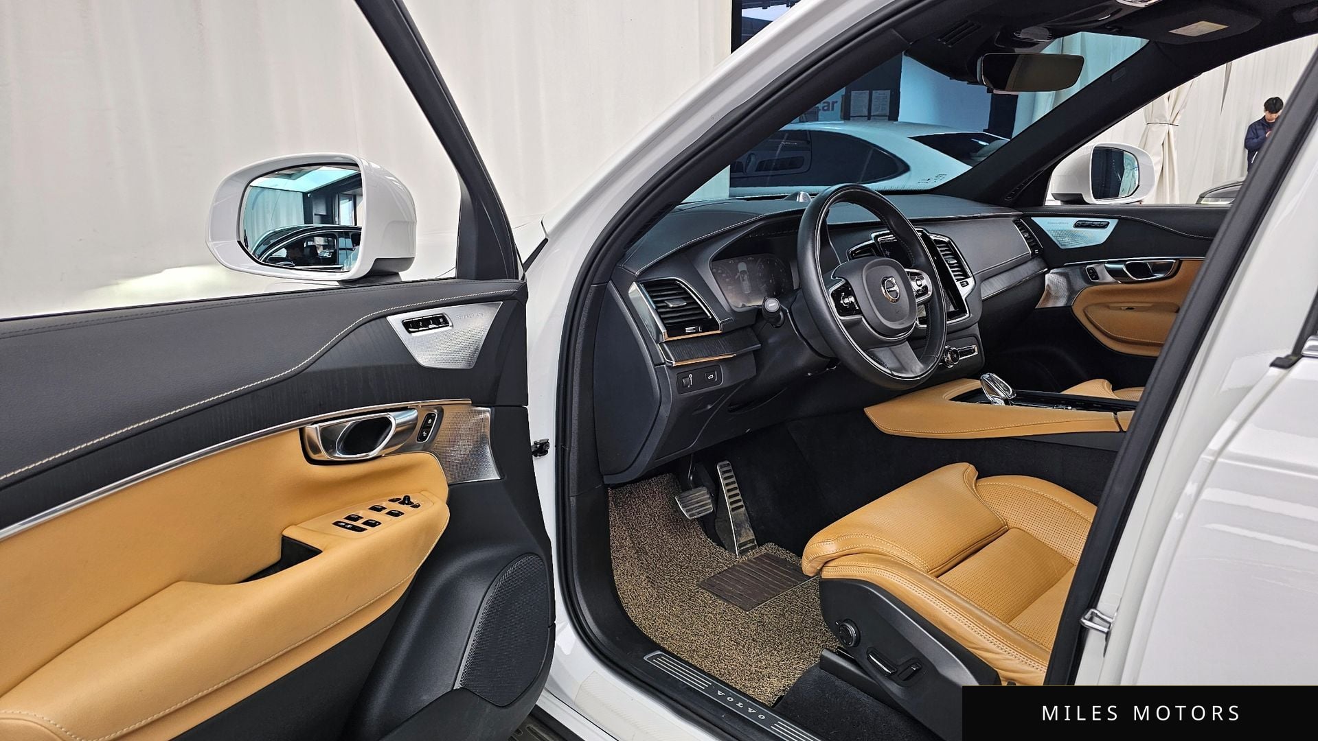 Volvo XC90 2022 — миниатюра 10