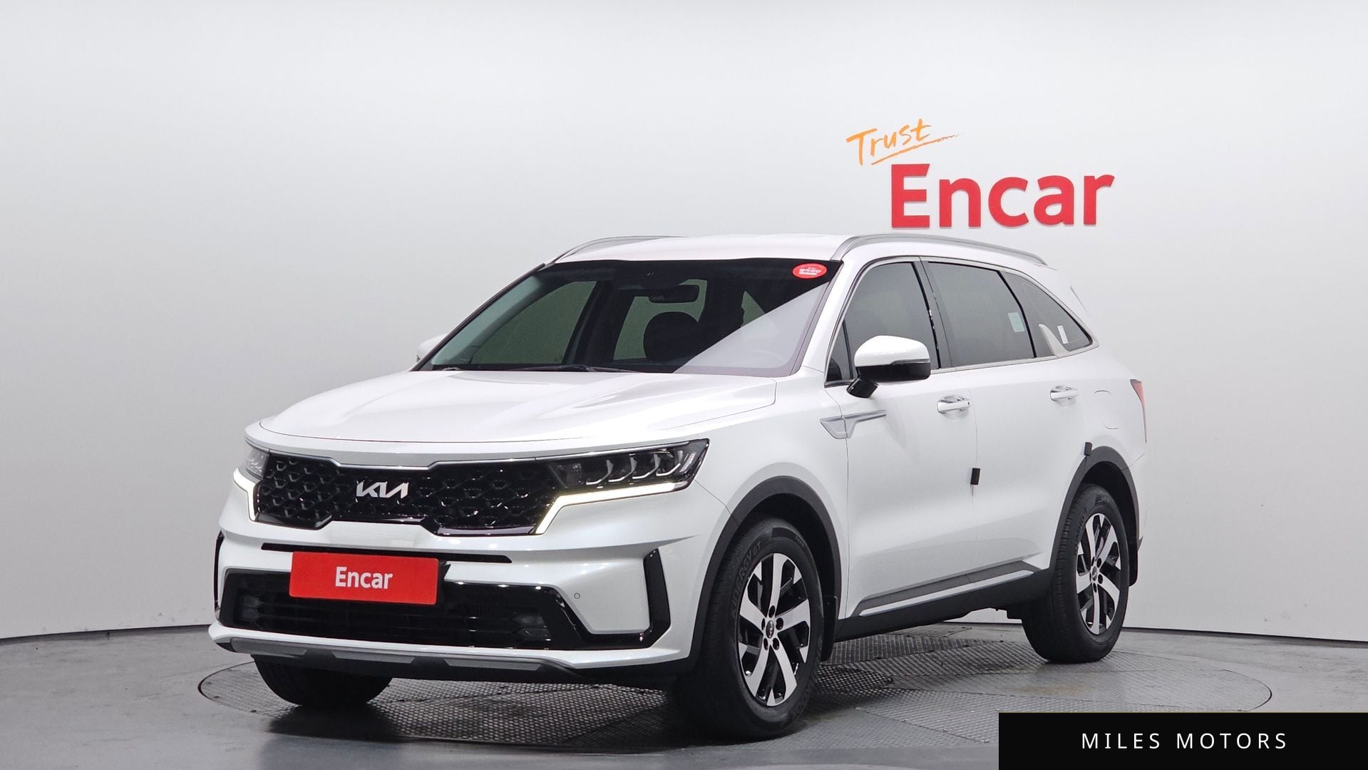 Kia Sorento 2023 — фото 1 из 12