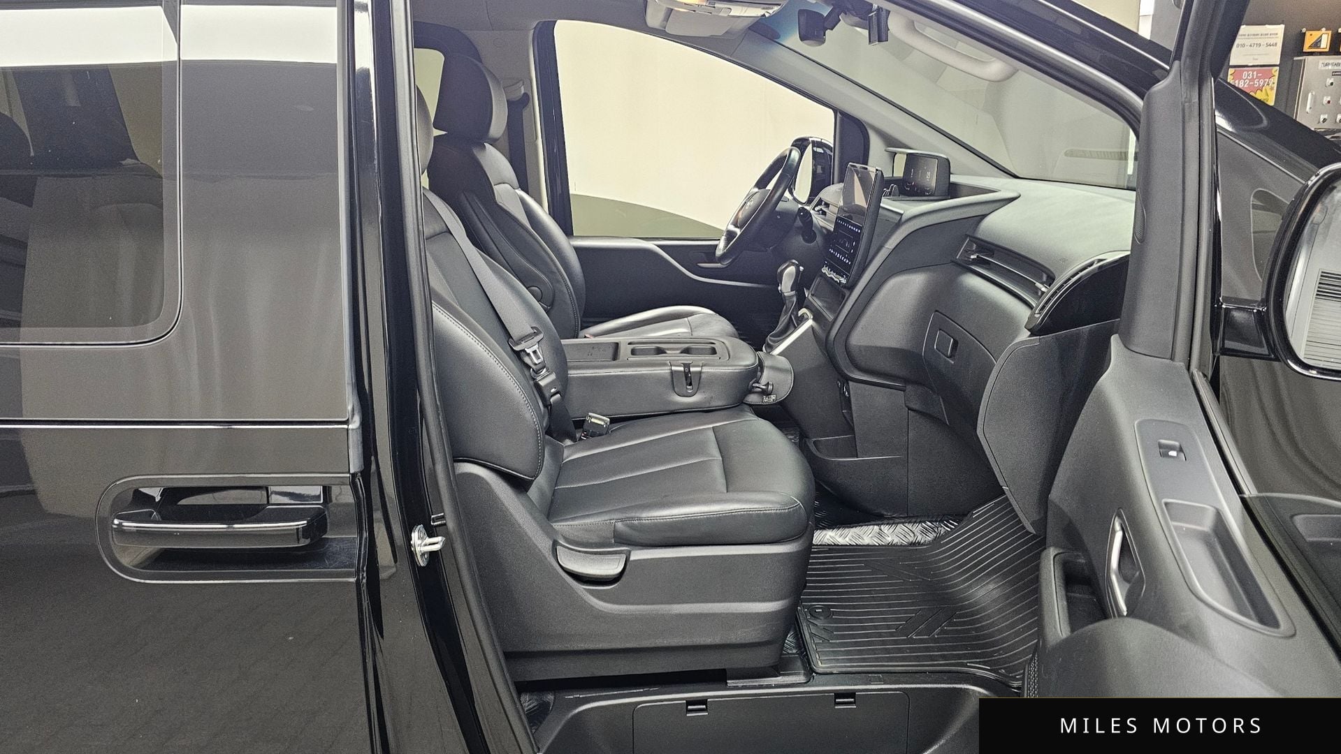 Hyundai Staria 2022 — миниатюра 11