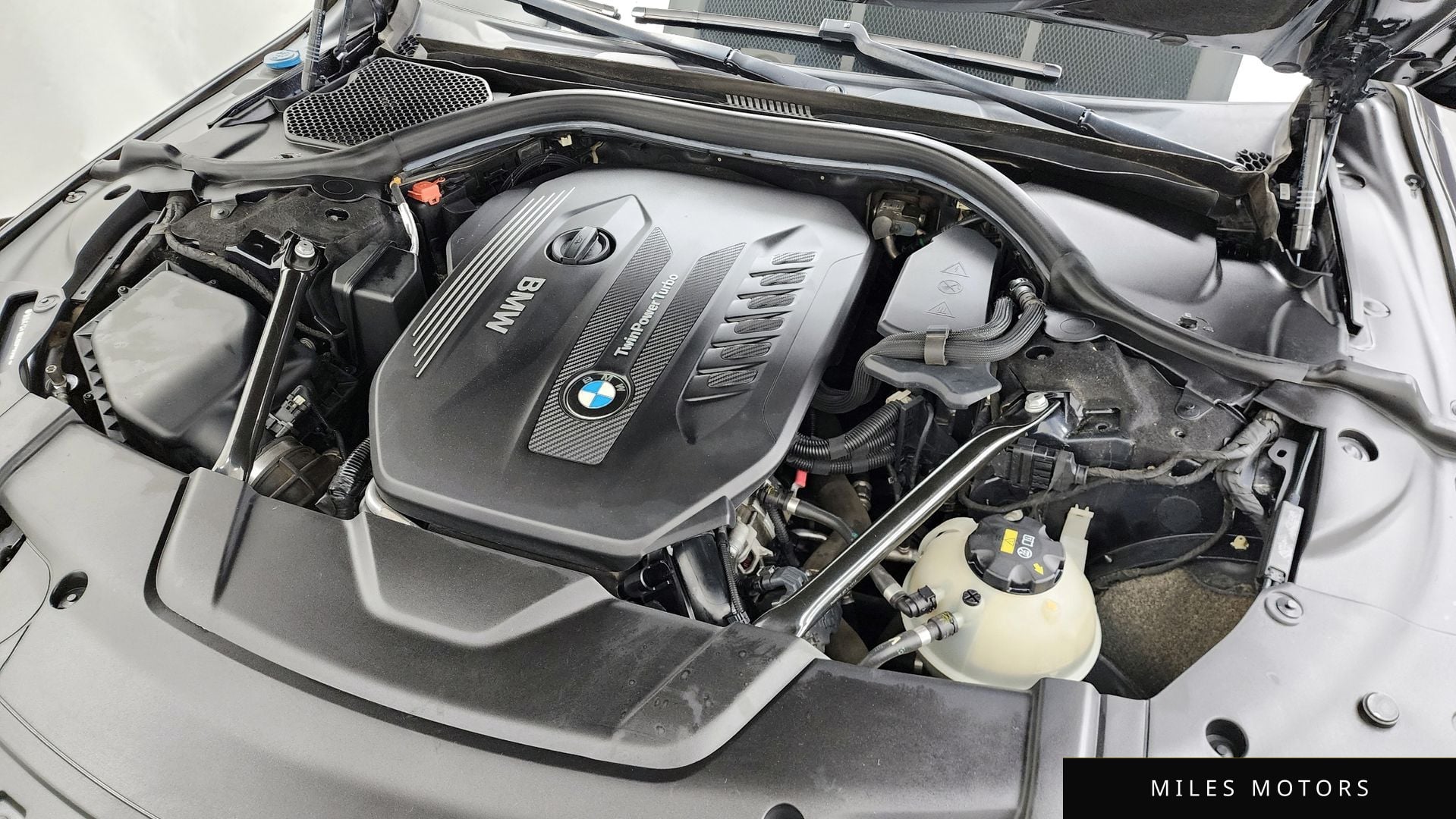 BMW 7 Series (G11) 2017 — миниатюра 6