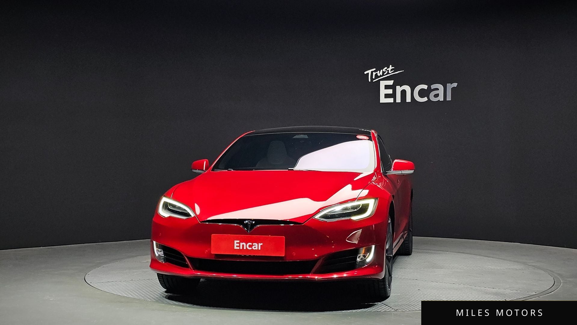 Tesla Model S 2017 — миниатюра 3