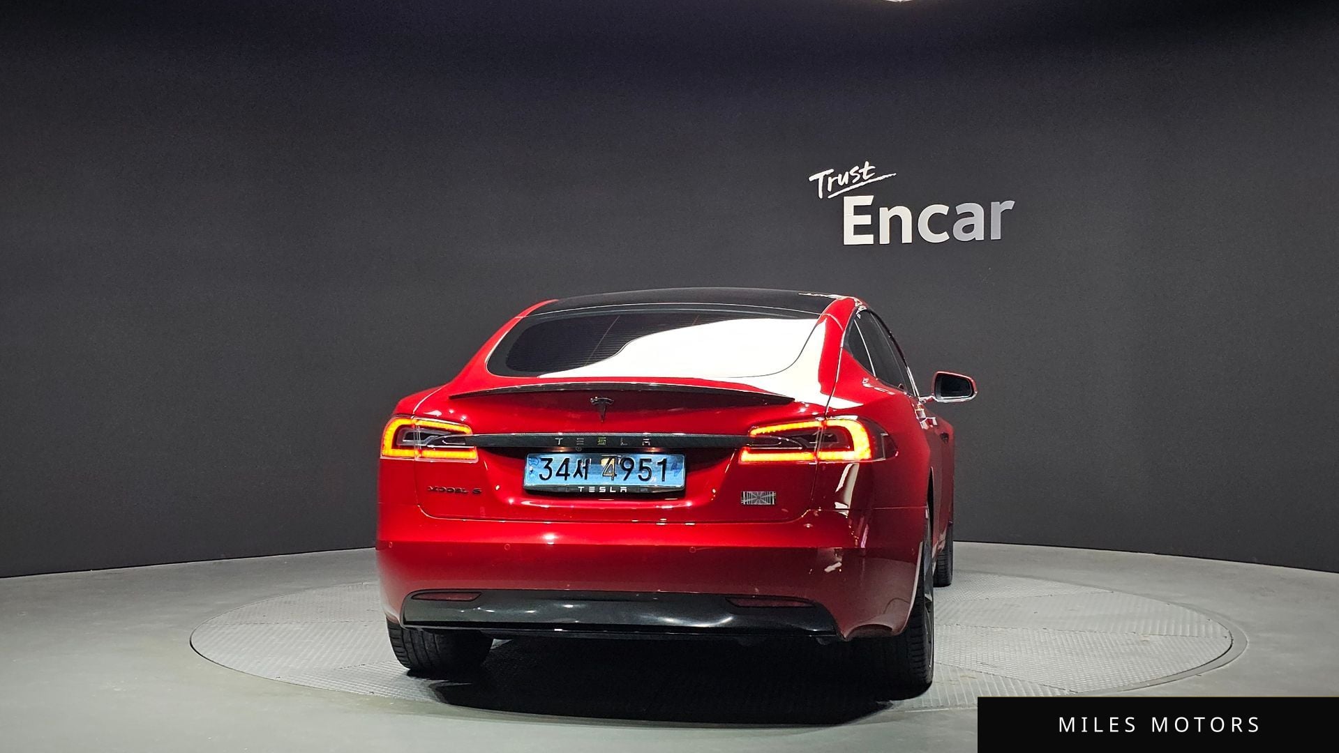Tesla Model S 2017 — миниатюра 4
