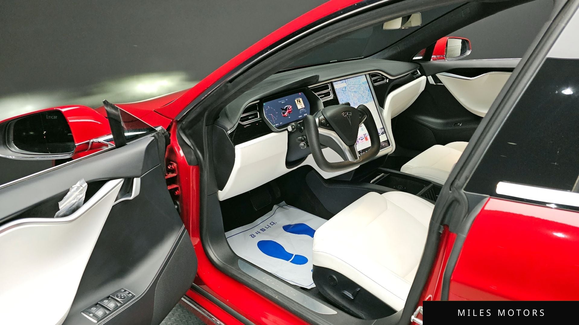 Tesla Model S 2017 — миниатюра 10