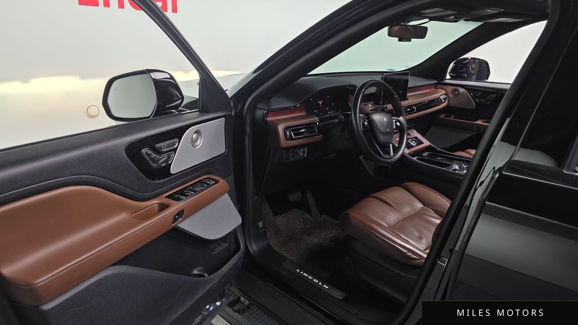 Lincoln 에비에이터 2021 — миниатюра 11