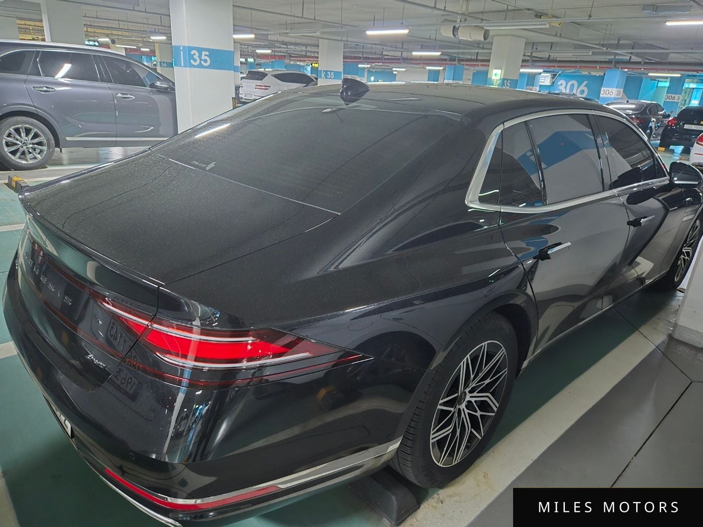 Genesis G90 (RS4) 2023 — миниатюра 2