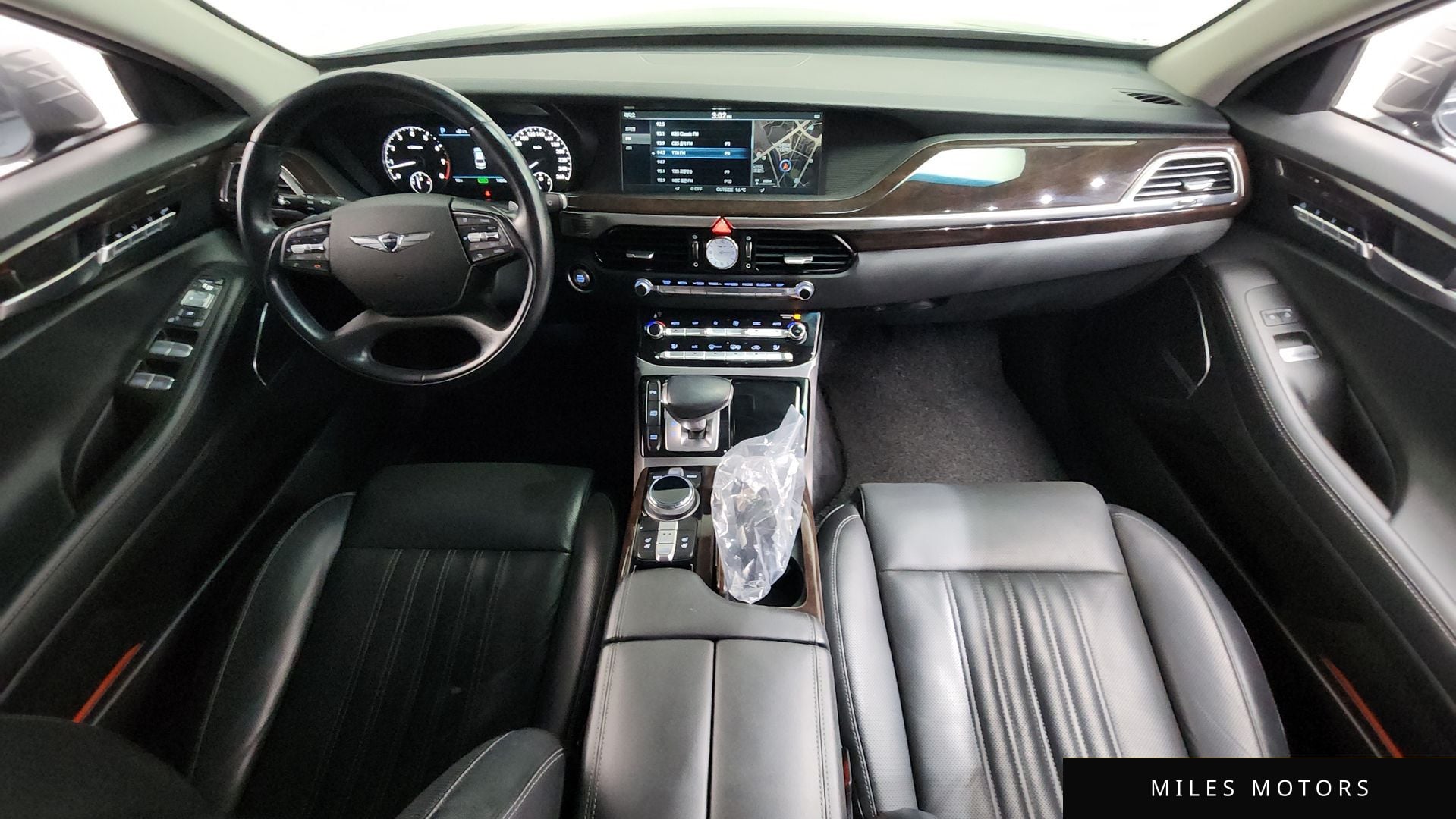 Genesis EQ900 2018 — миниатюра 7