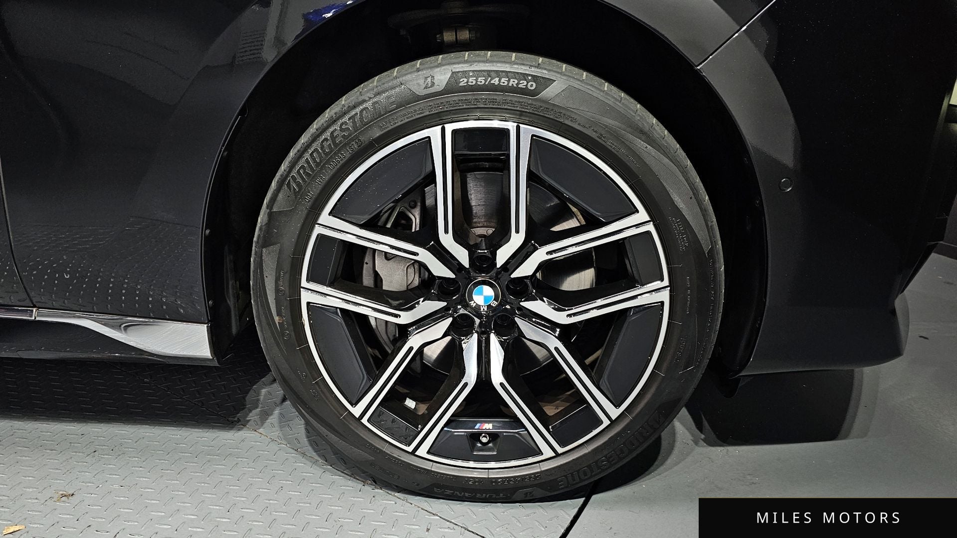 BMW 7 Series (G70) 2024 — миниатюра 5