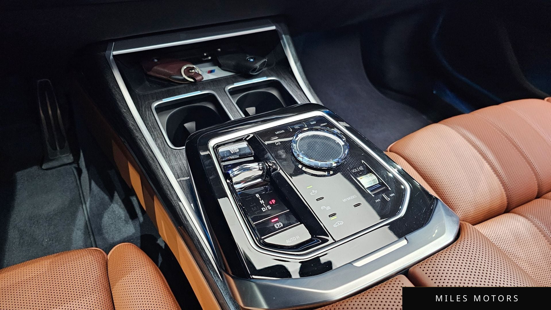 BMW 7 Series (G70) 2024 — миниатюра 9