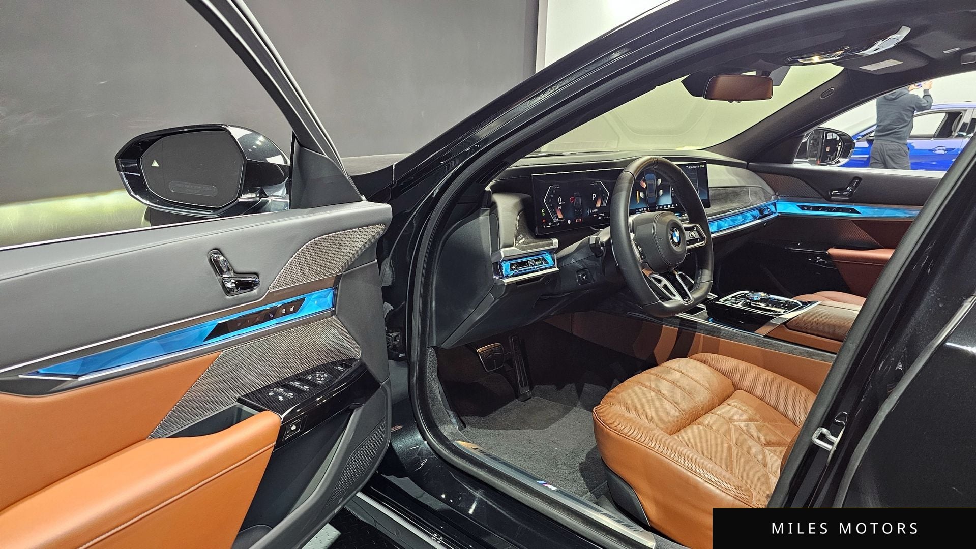 BMW 7 Series (G70) 2024 — миниатюра 11