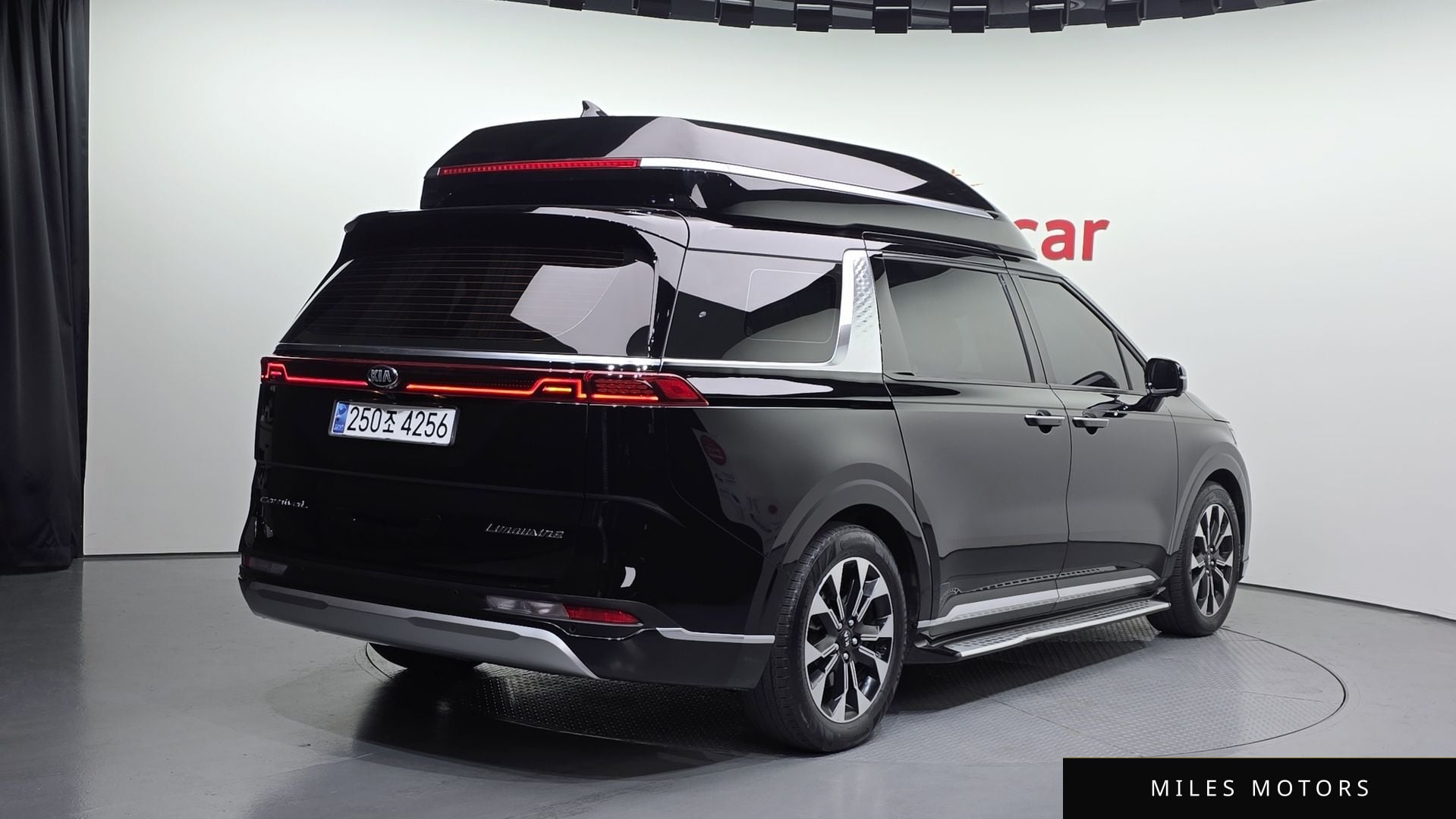 Kia Carnival 2021 — миниатюра 2