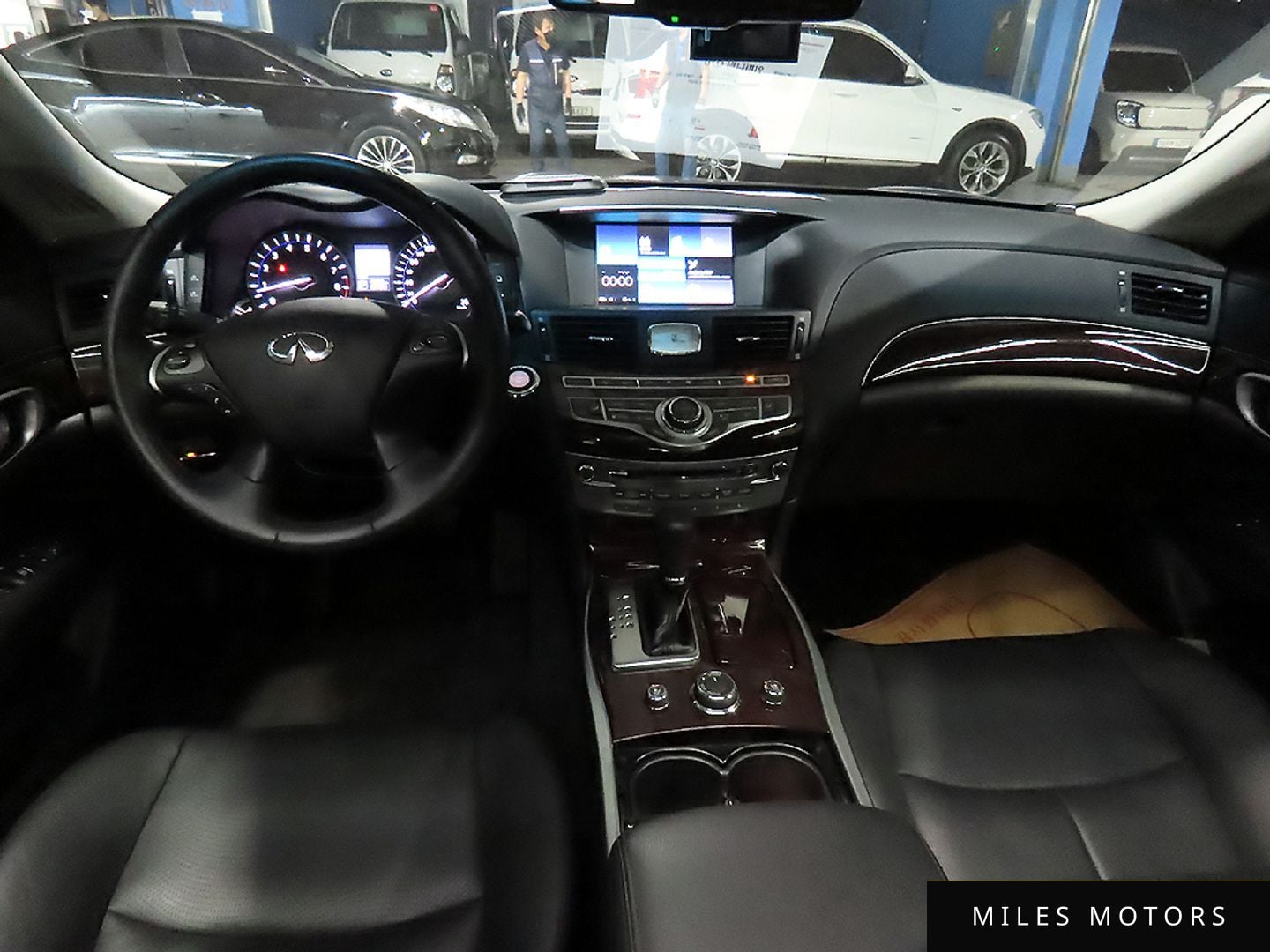 Infiniti Q70 2015 — миниатюра 7