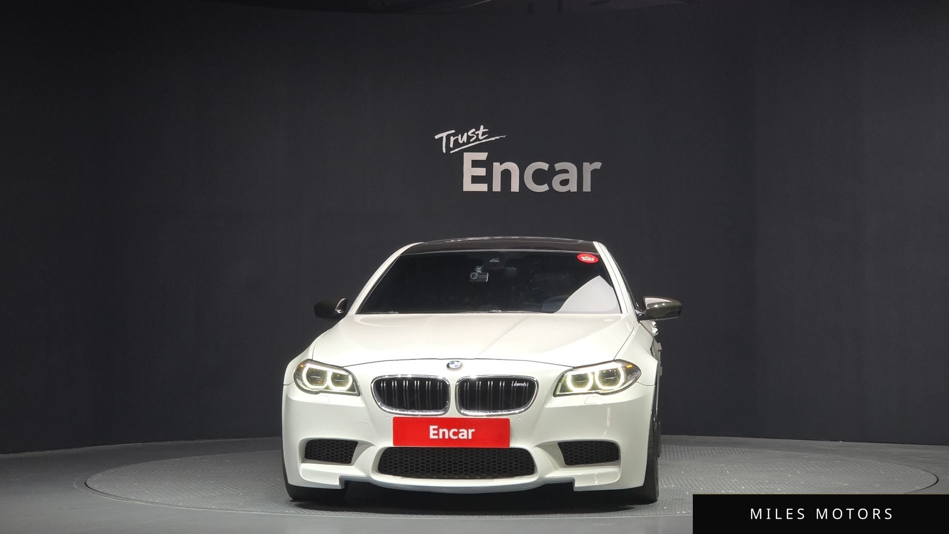BMW M5 (F10) 2015 — миниатюра 3
