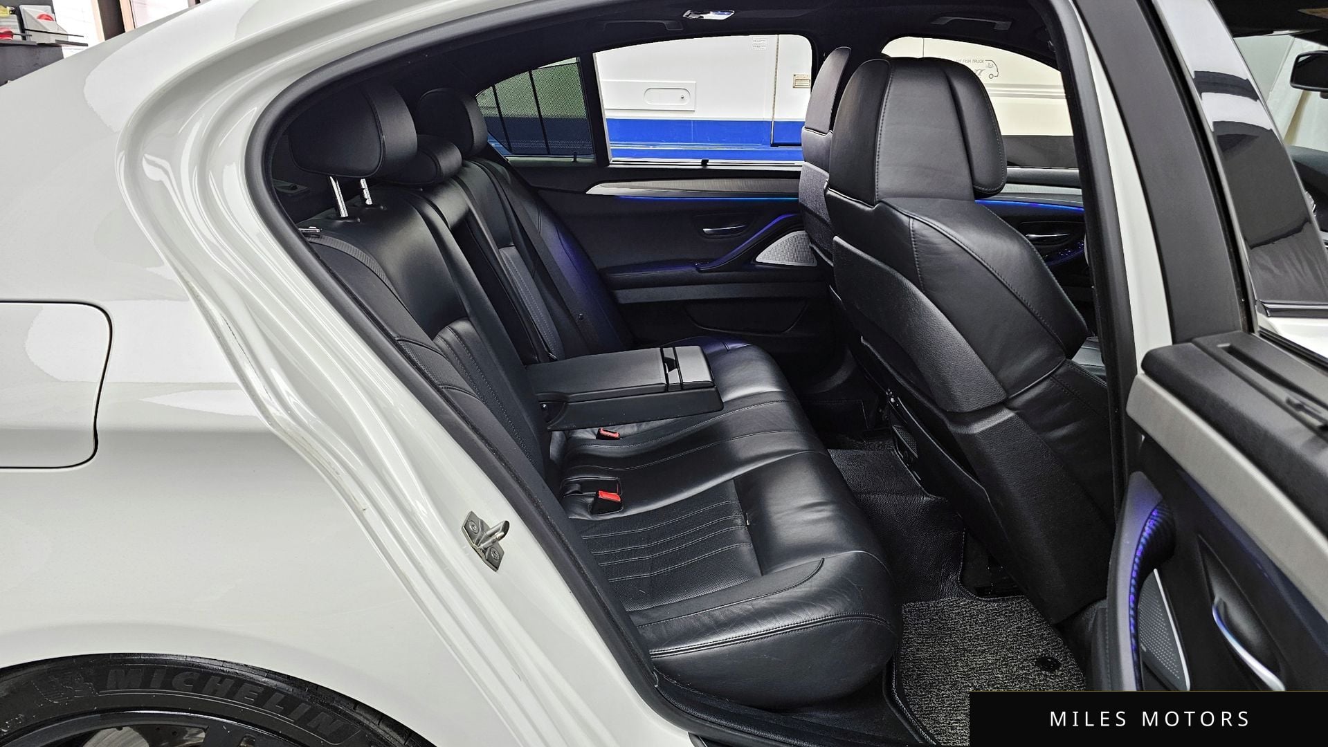 BMW M5 (F10) 2015 — миниатюра 12