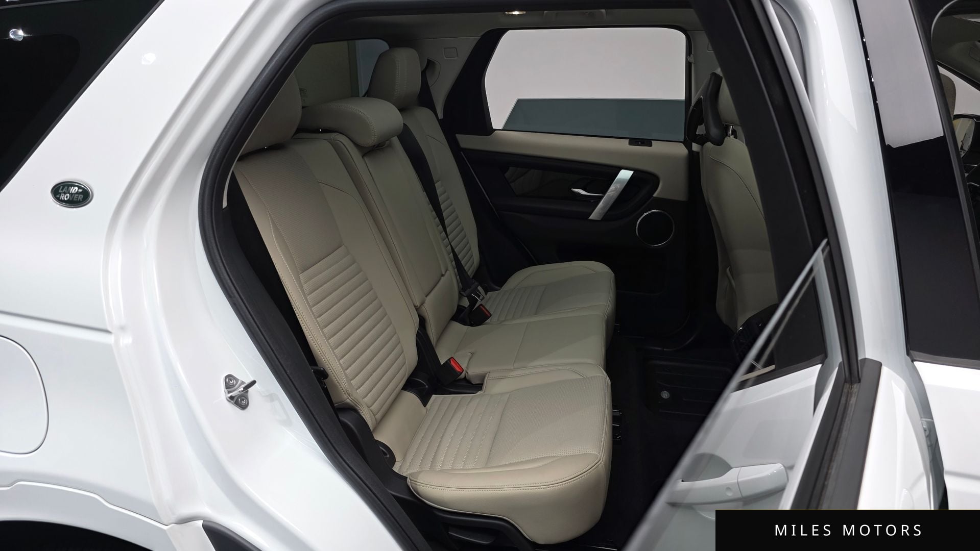 Land Rover Discovery Sport 2025 — миниатюра 12