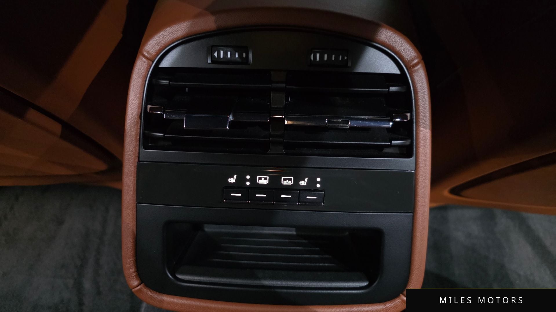 Maserati 콰트로포르테 2016 — миниатюра 18