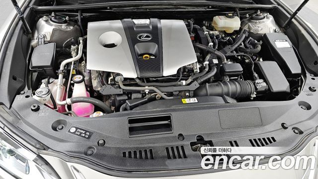 Лексус ES300h 2021 — миниатюра 5