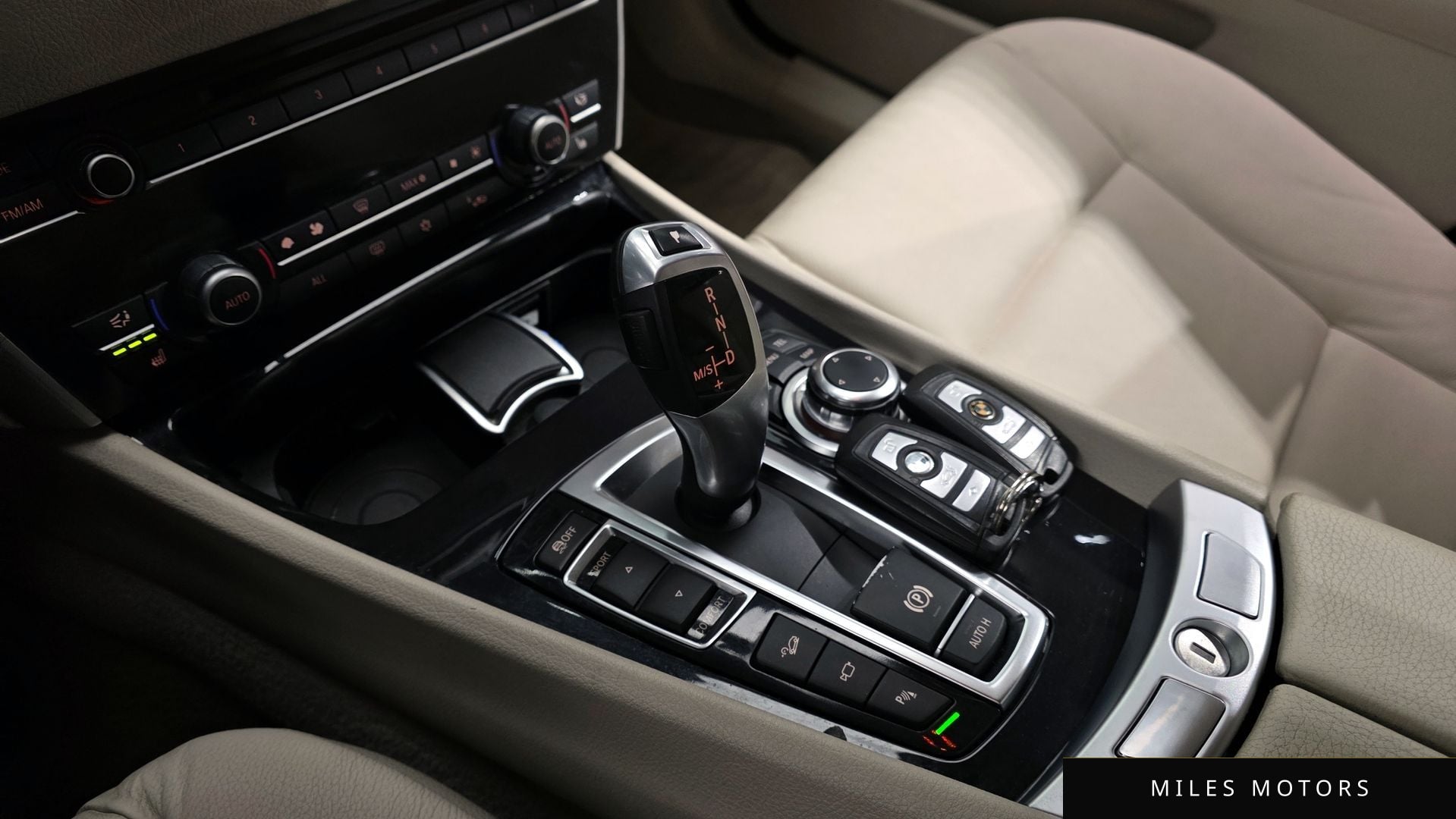 BMW 5 Series GT (F07) 2012 — миниатюра 9
