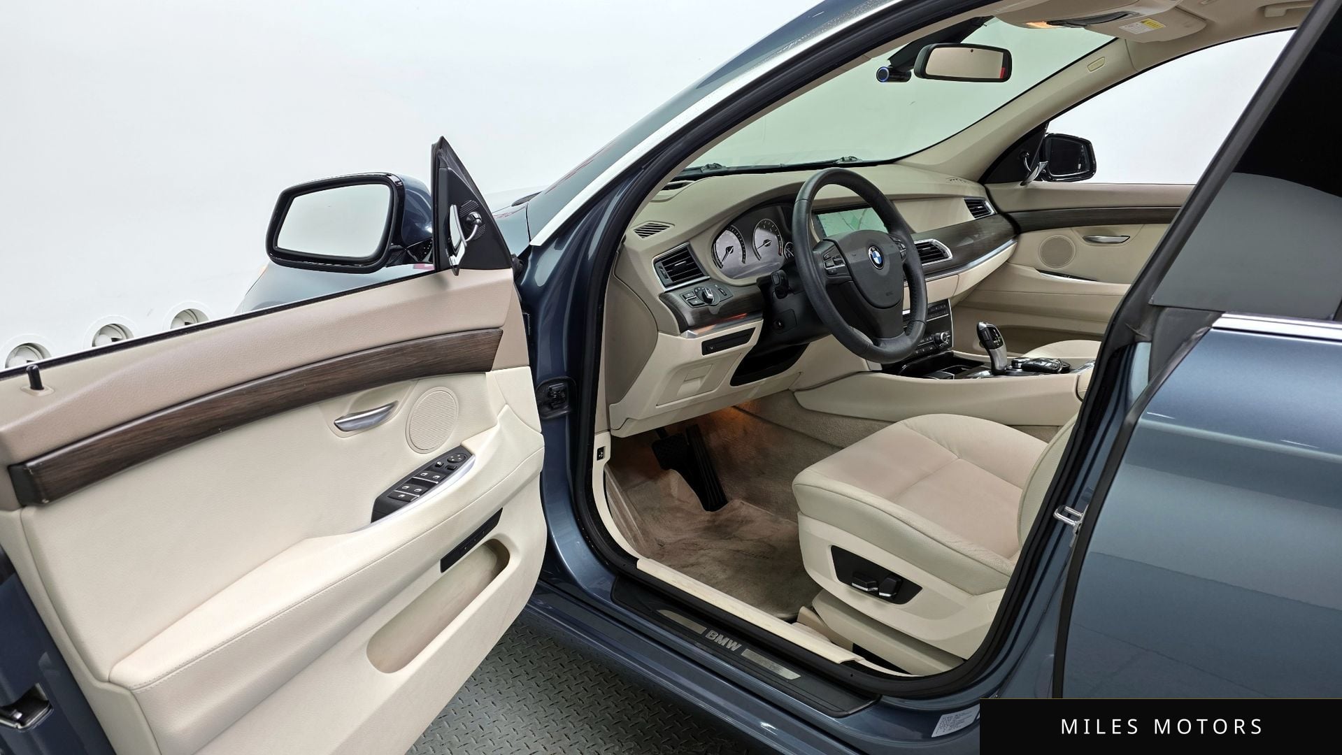 BMW 5 Series GT (F07) 2012 — миниатюра 10
