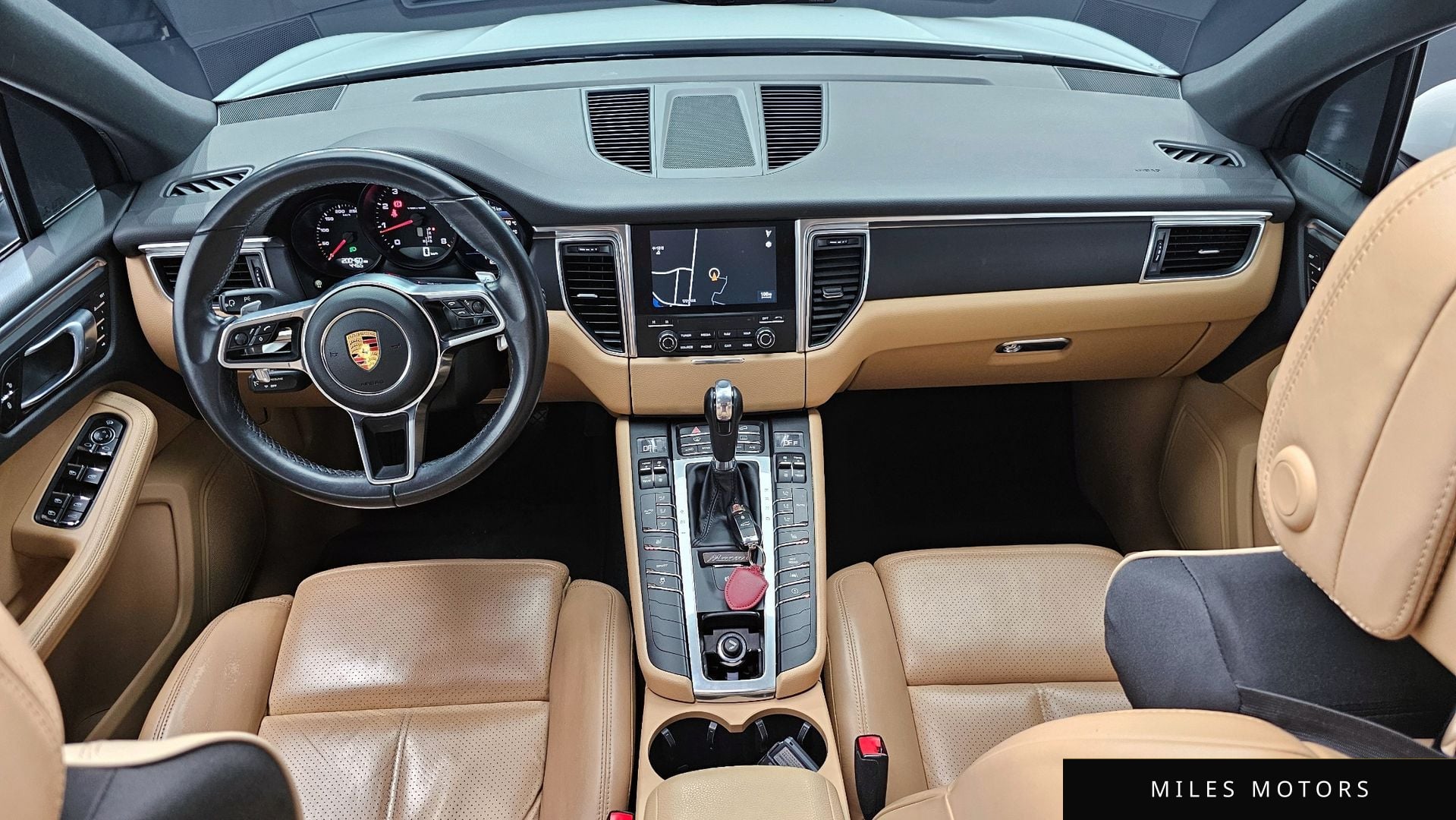 Porsche Macan 2018 — миниатюра 7