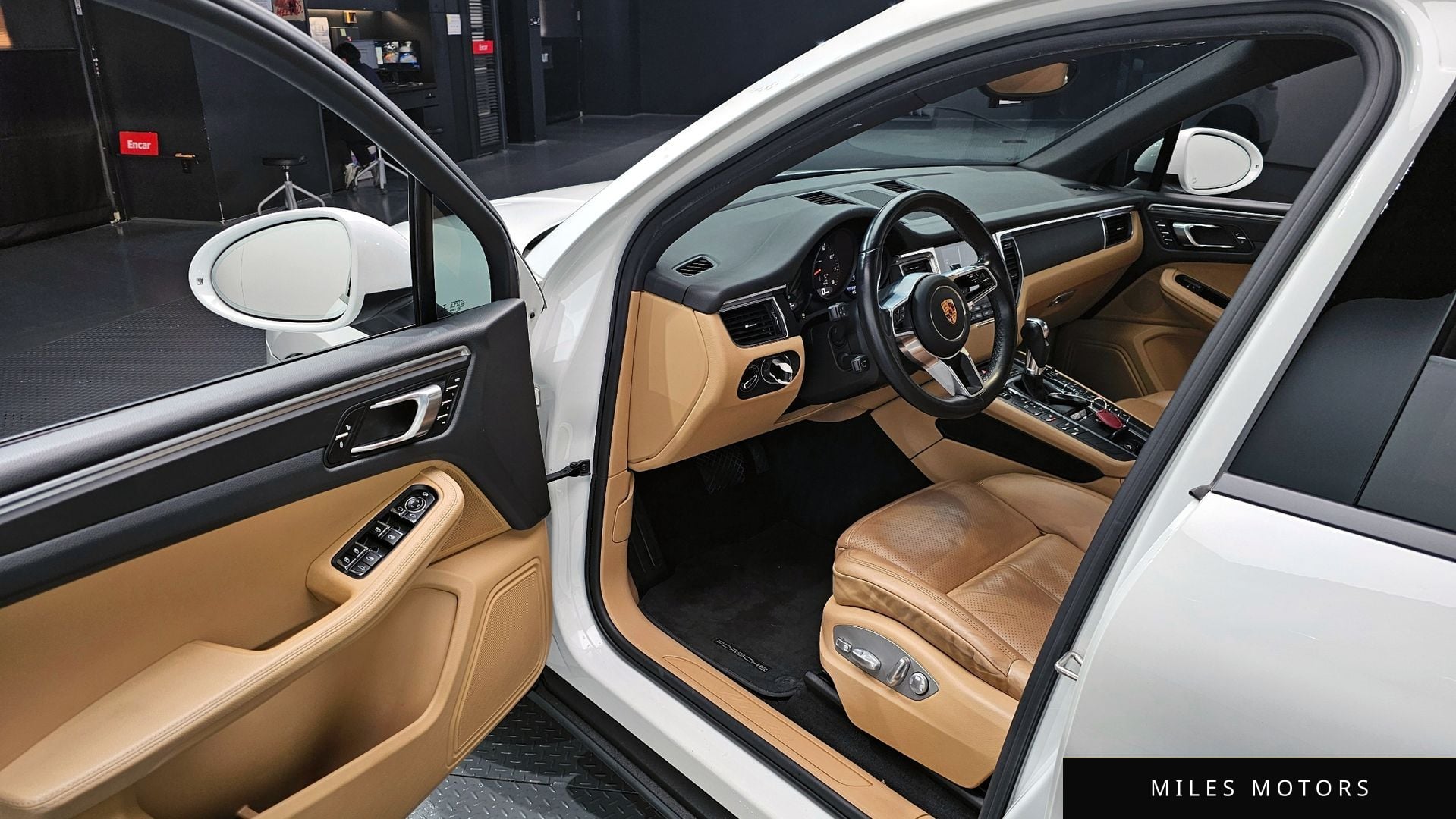 Porsche Macan 2018 — миниатюра 11