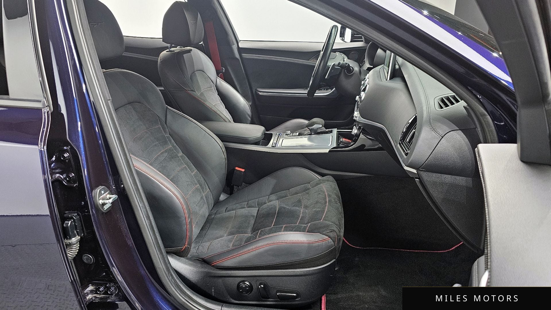 Kia Stinger 2020 — миниатюра 10