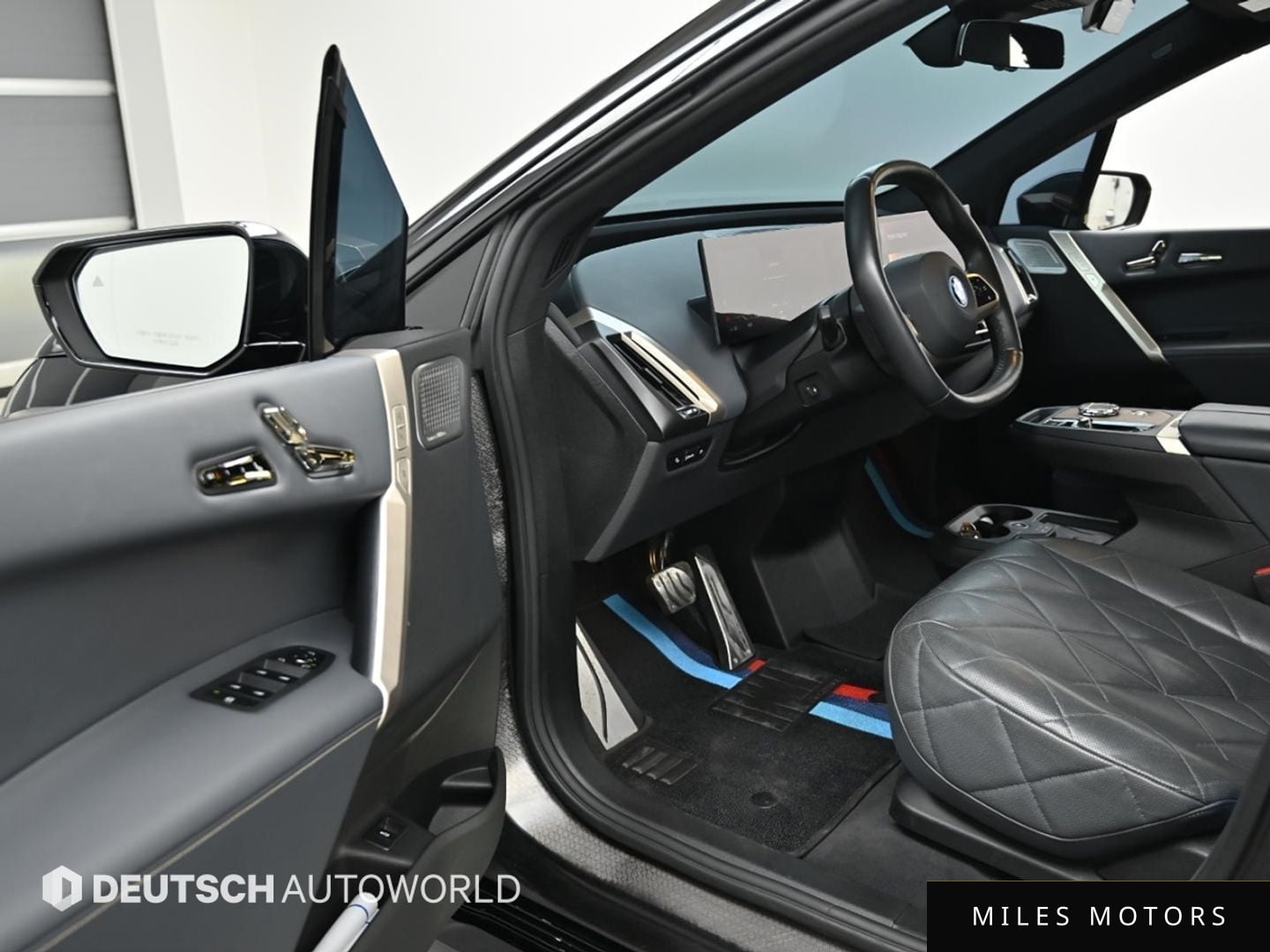 BMW iX 2023 — миниатюра 11