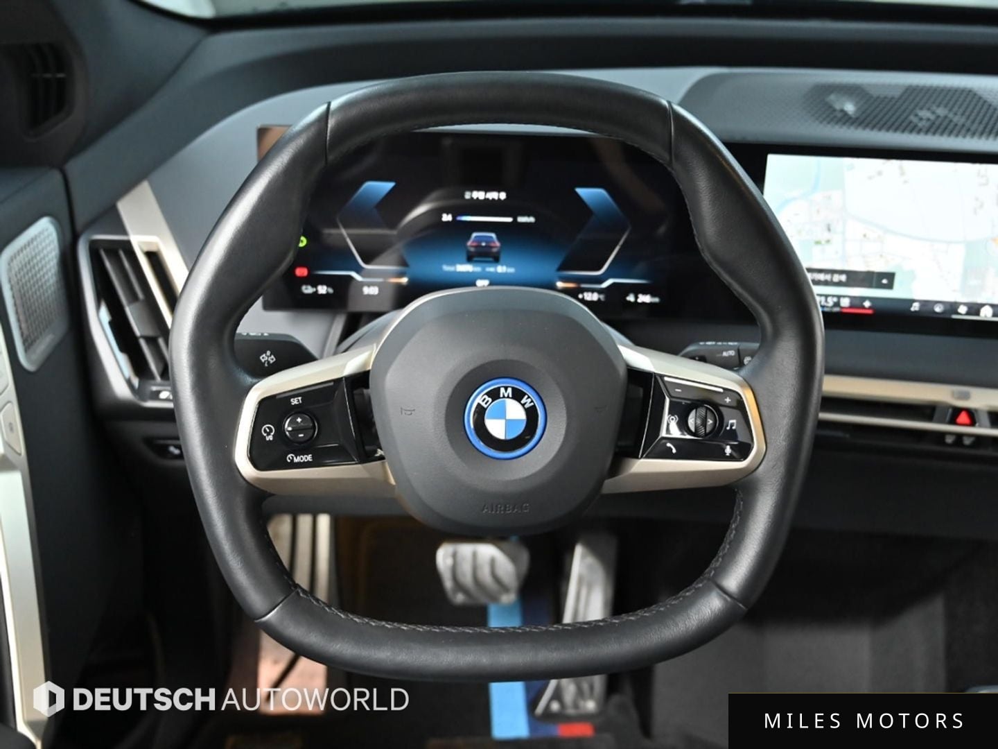 BMW iX 2023 — миниатюра 13