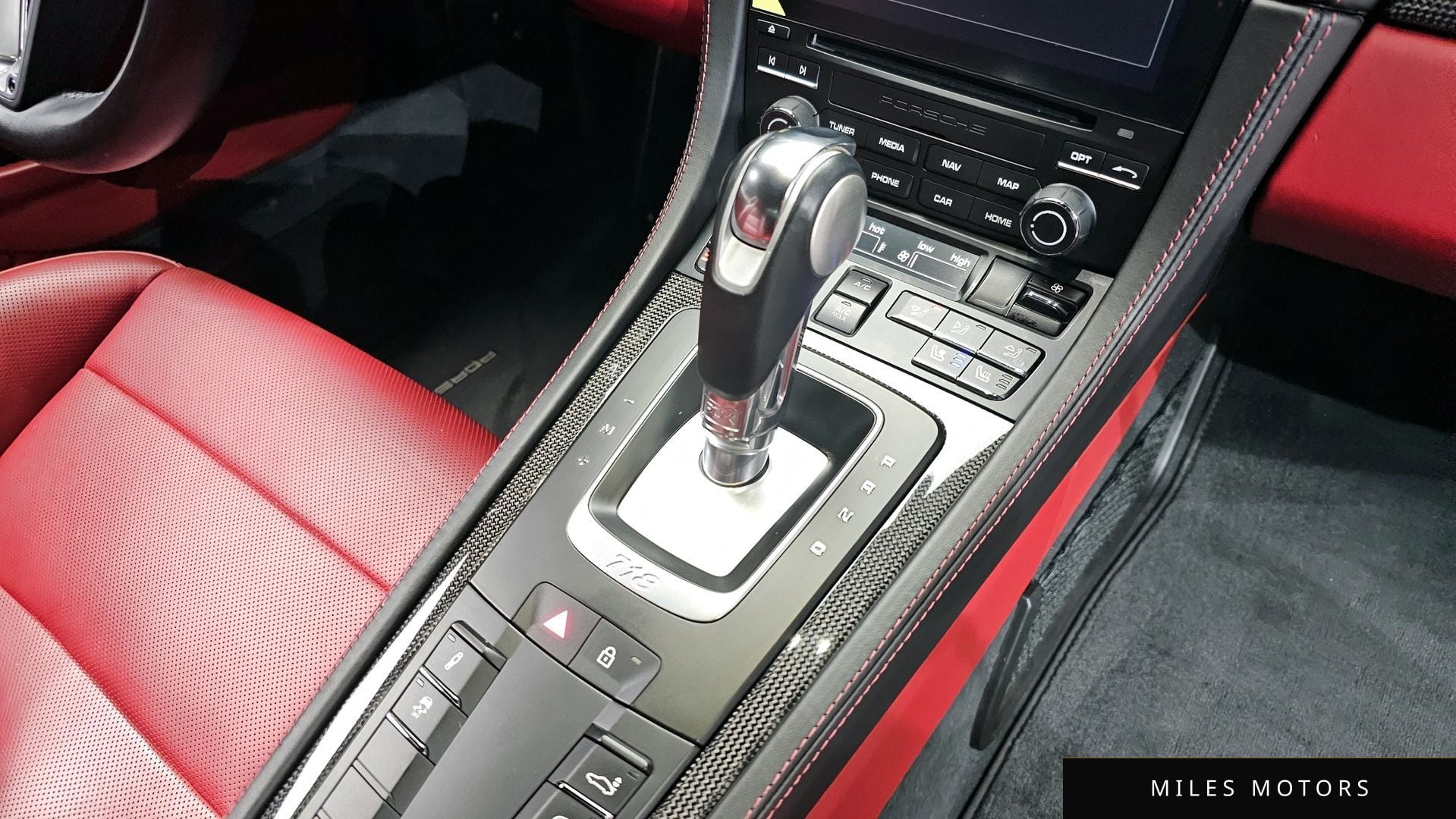 Porsche 718 카이맨 2021 — миниатюра 9
