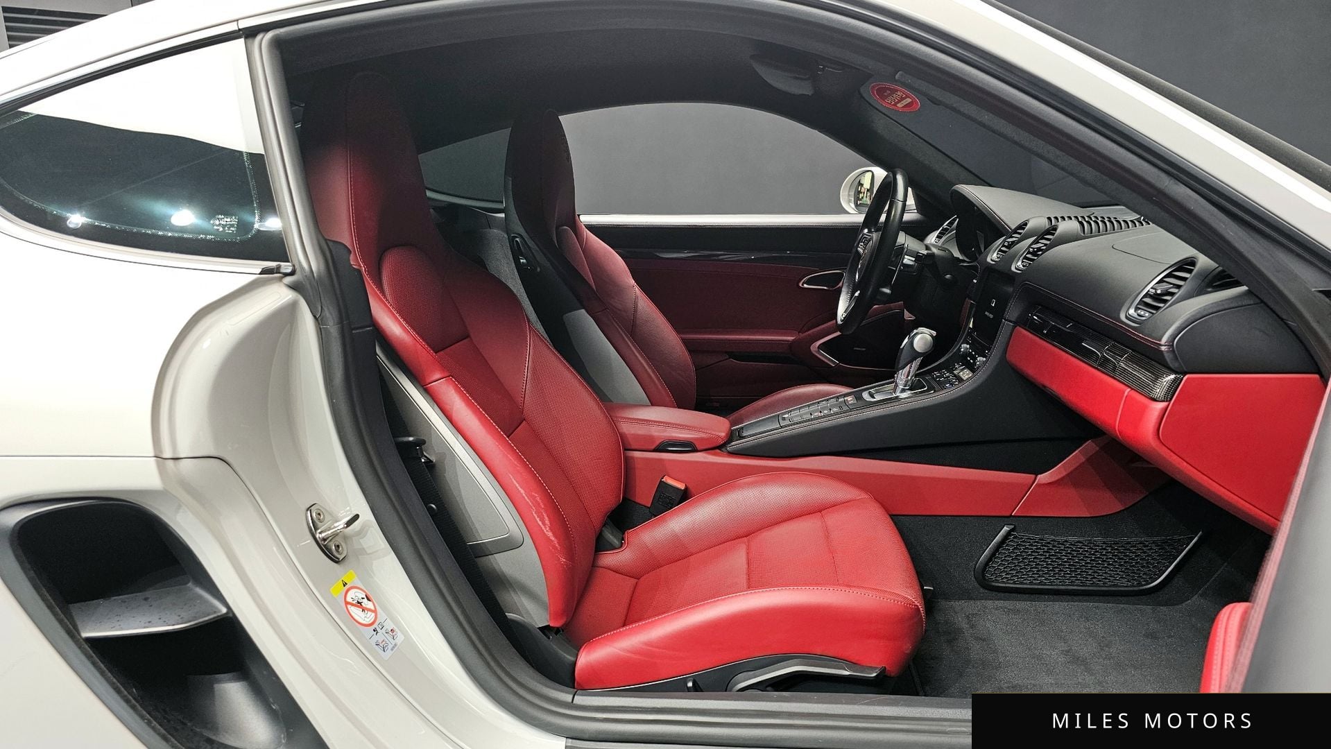Porsche 718 카이맨 2021 — миниатюра 10