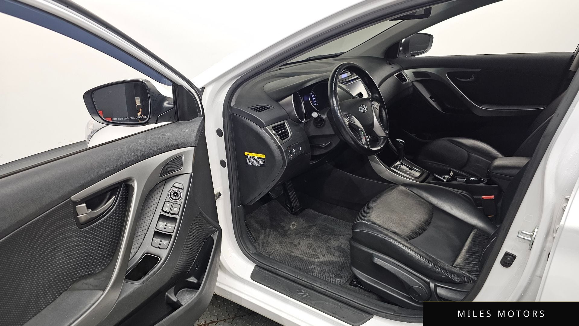Hyundai AVANTE 2013 — миниатюра 10