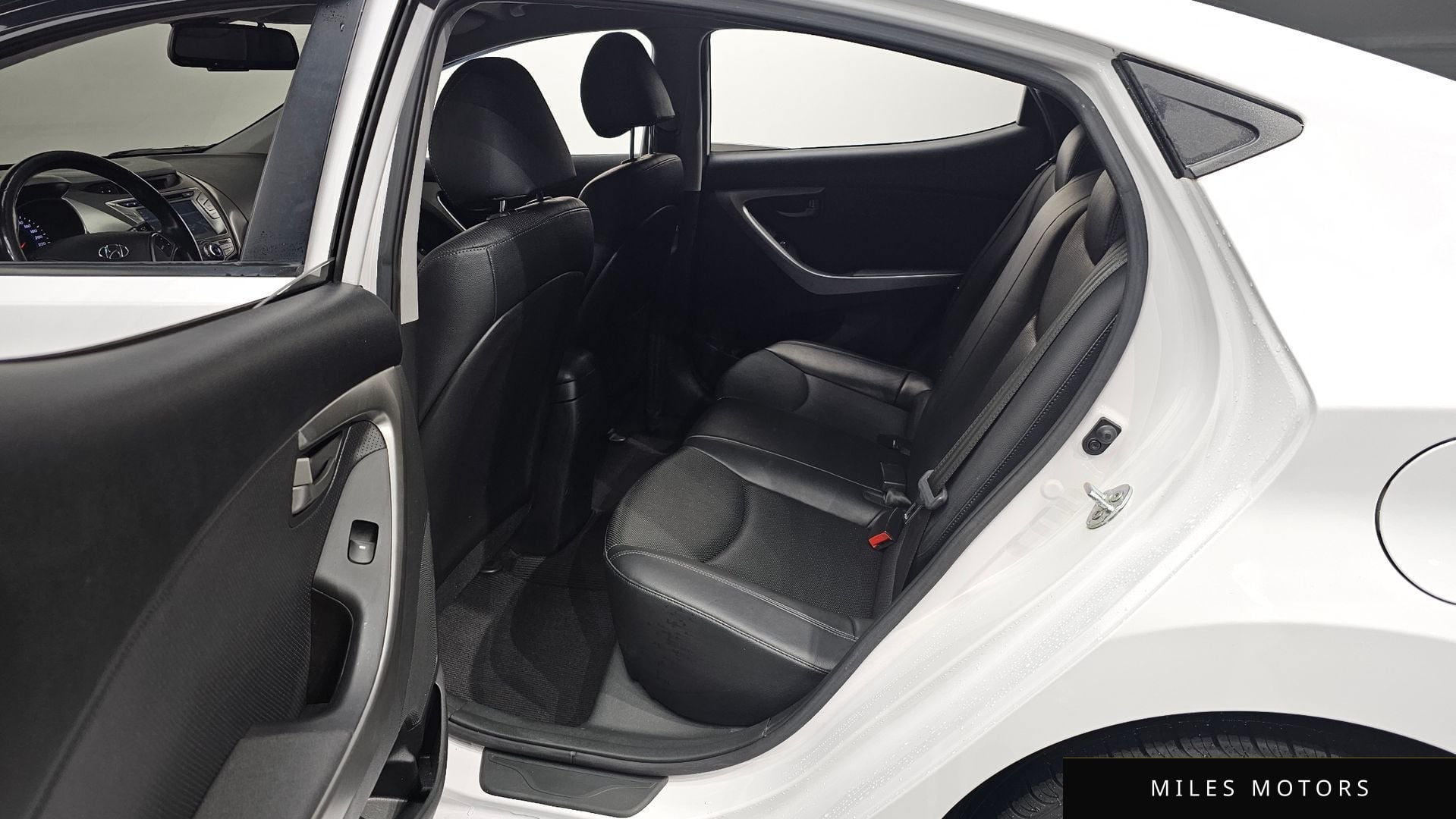 Hyundai AVANTE 2013 — миниатюра 11