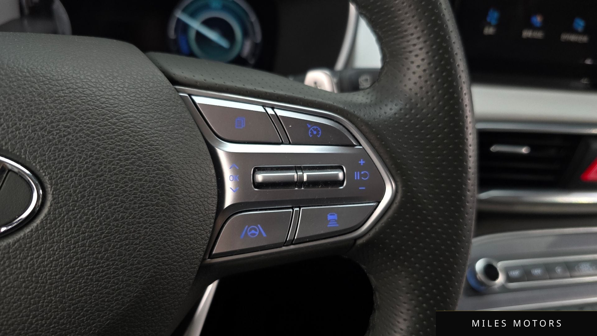 Hyundai Santafe 2022 — миниатюра 18