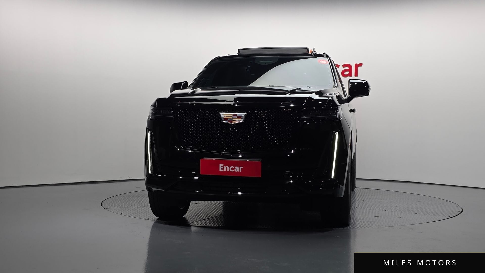 Cadillac Escalade 2023 — миниатюра 3