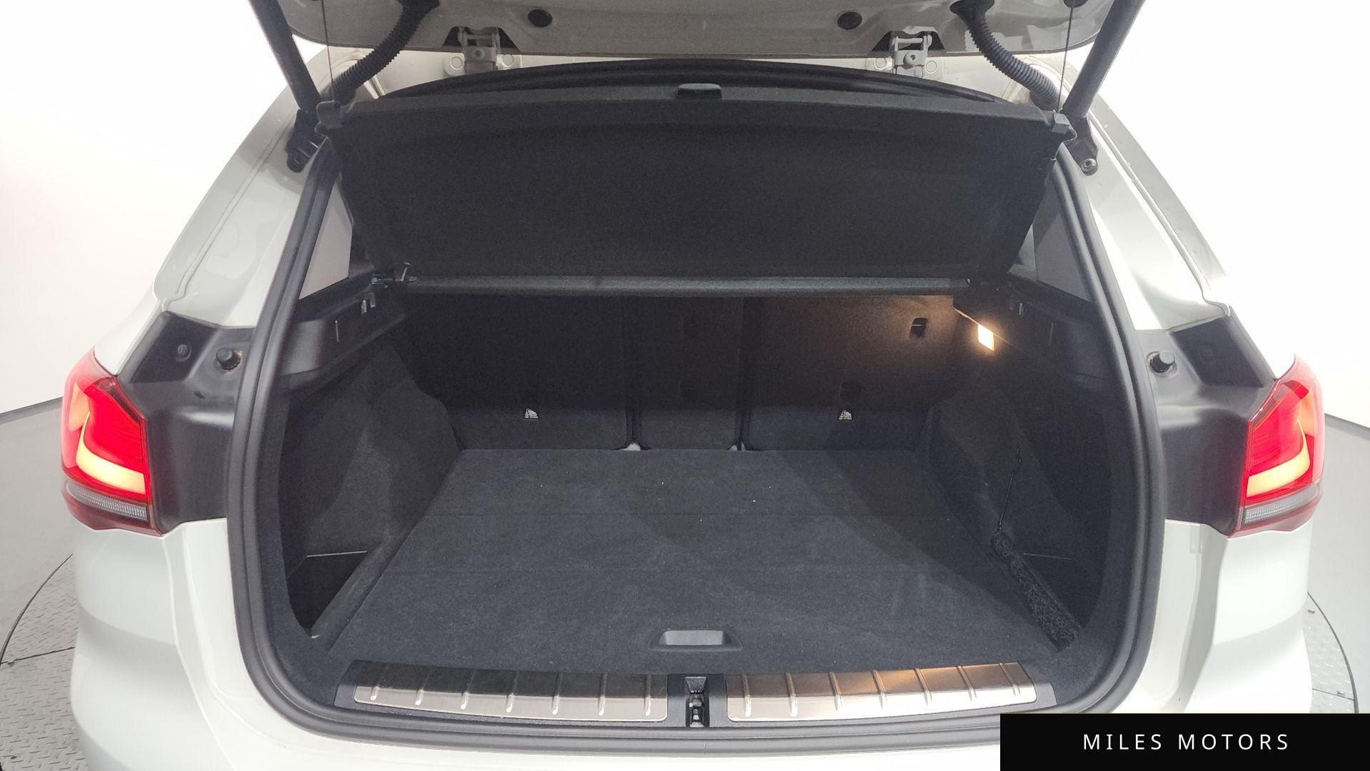 BMW X1 (F48) 2021 — миниатюра 20
