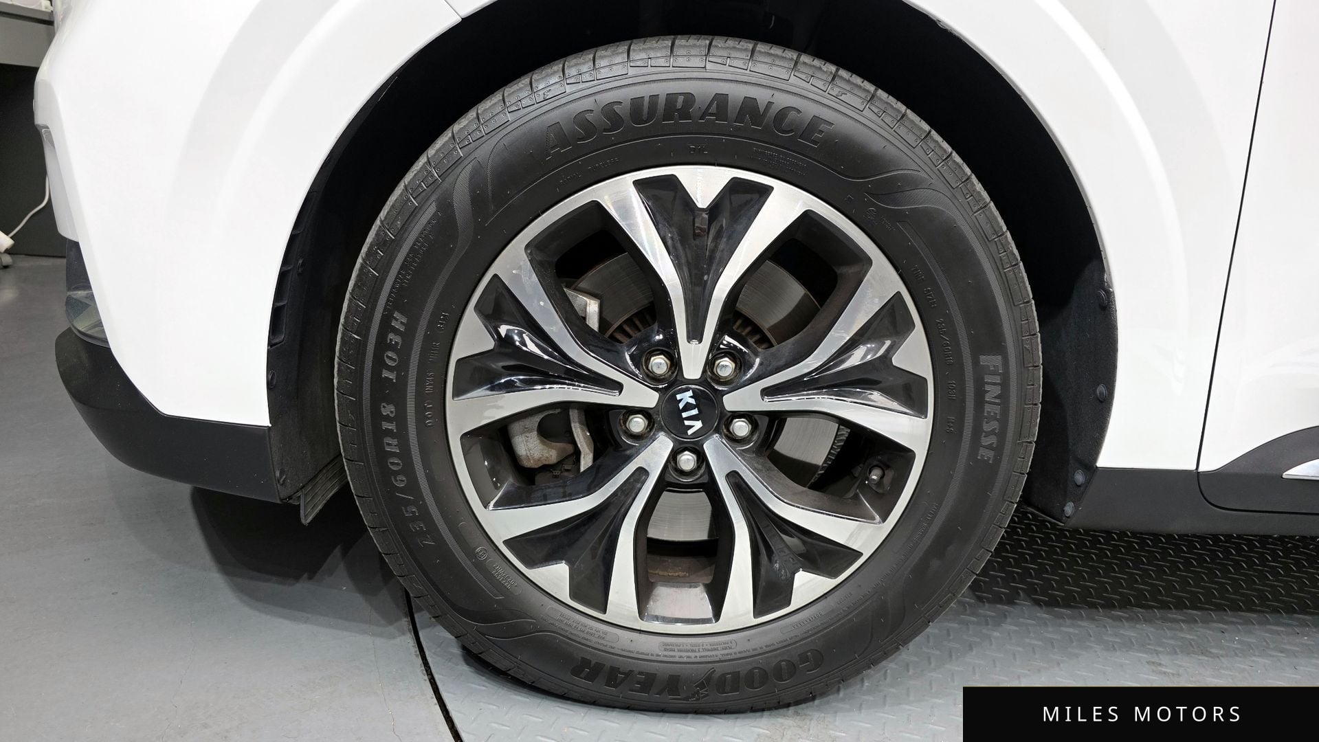 Kia Carnival 2021 — миниатюра 5