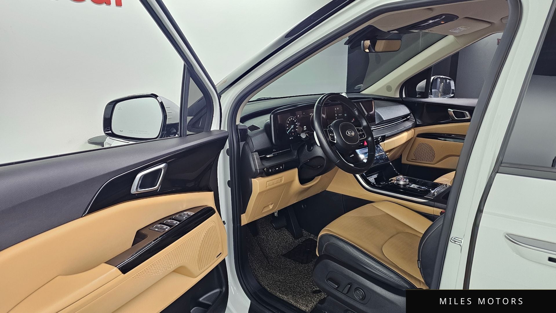 Kia Carnival 2021 — миниатюра 10