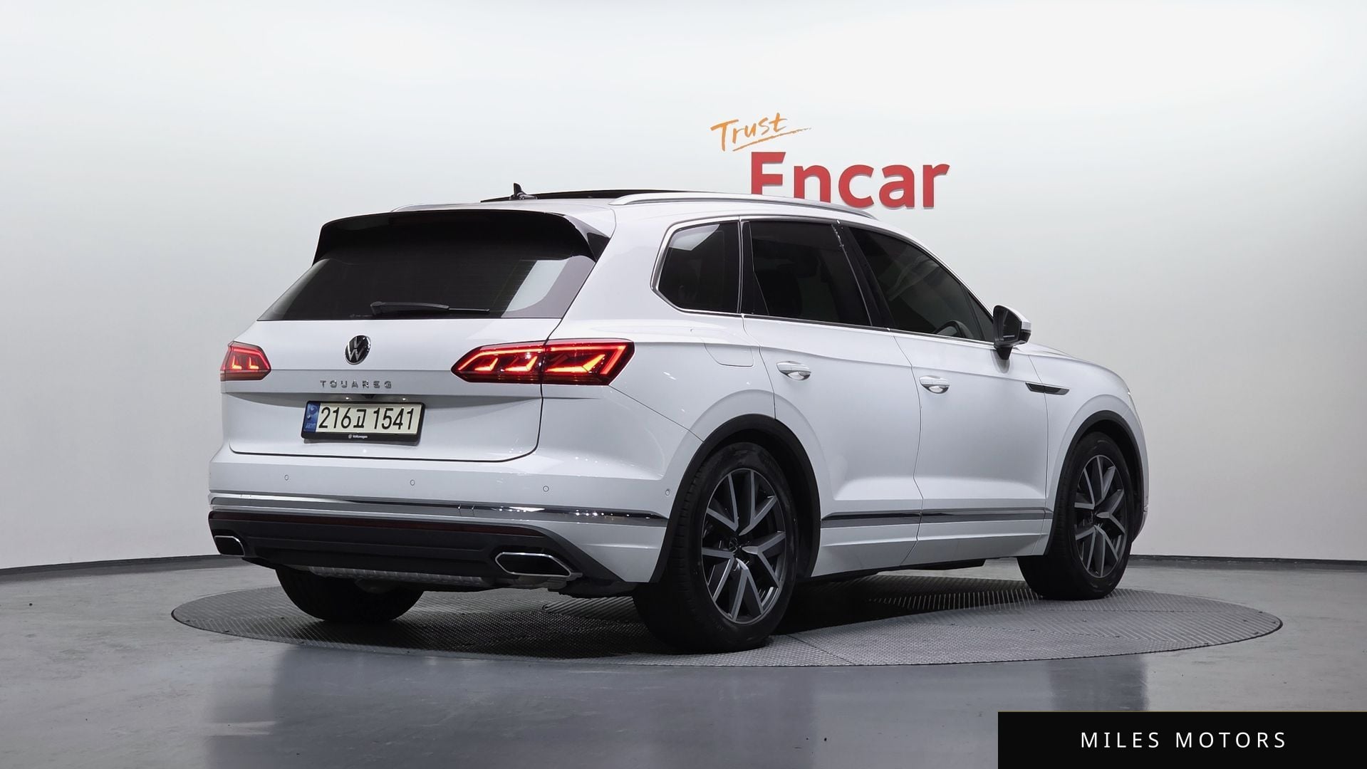 Volkswagen Touareg 2023 — миниатюра 2