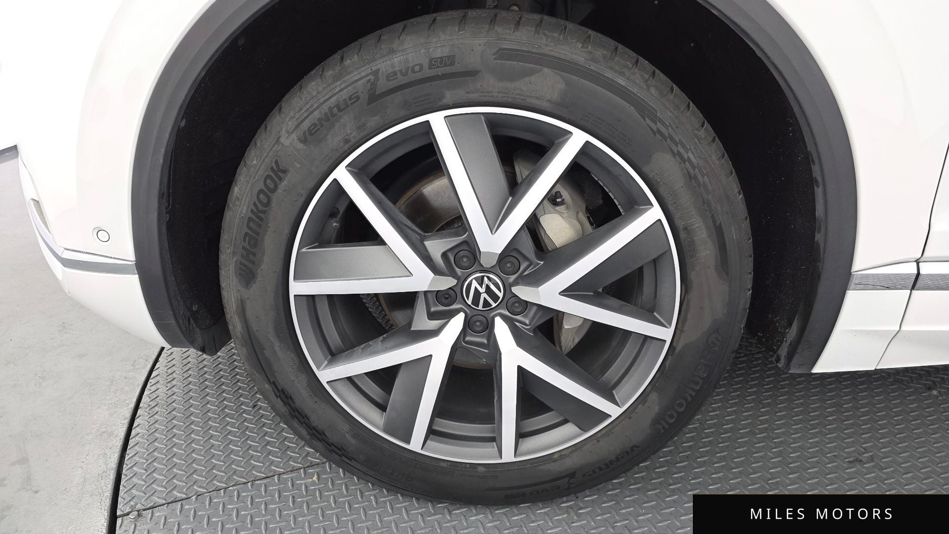 Volkswagen Touareg 2023 — миниатюра 5