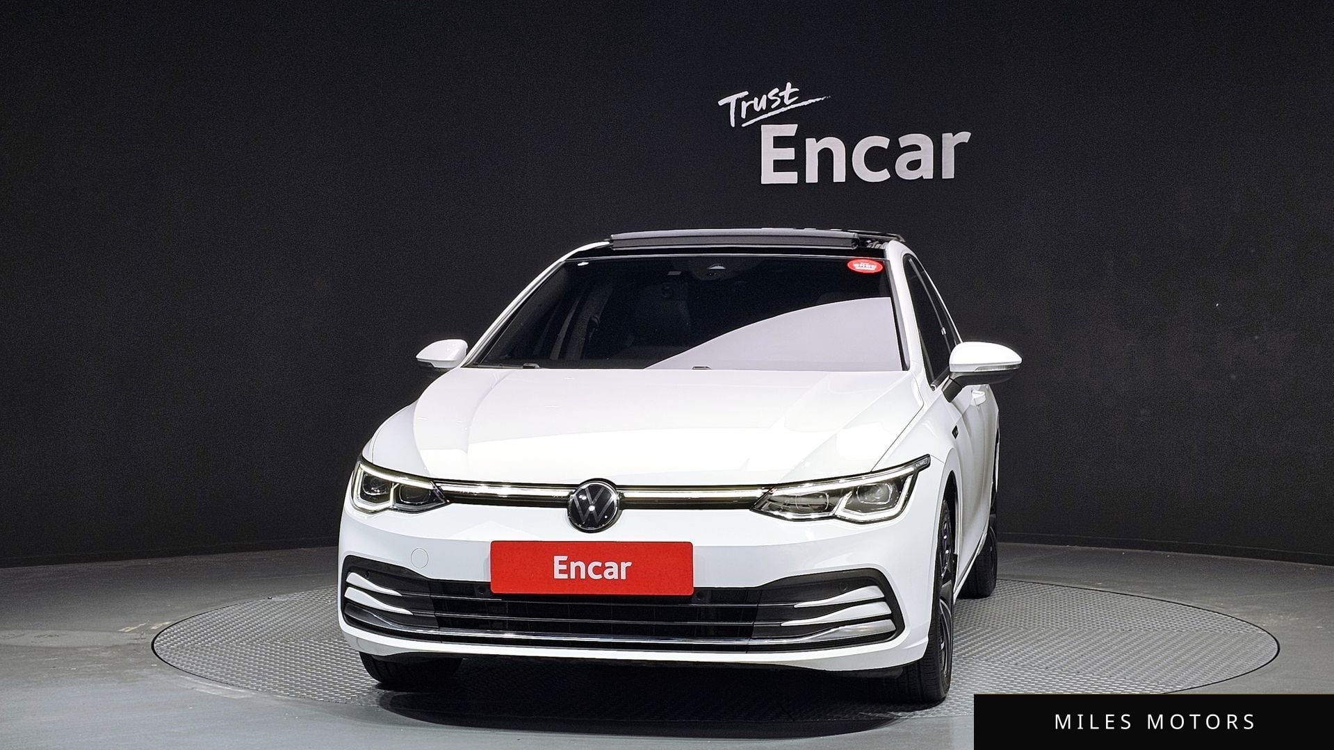Volkswagen 골프 2023 — миниатюра 3