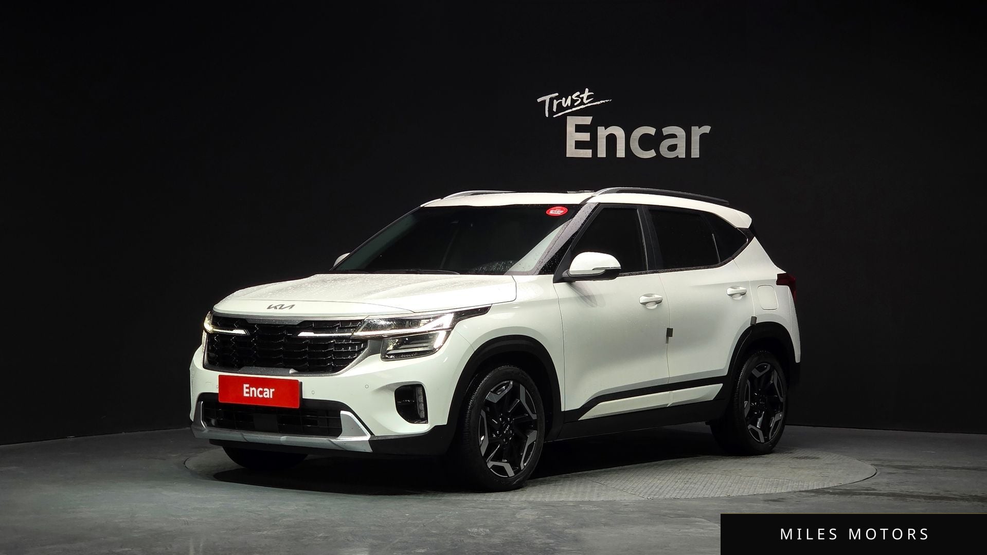 Kia Seltos 2023 — фото 1 из 12