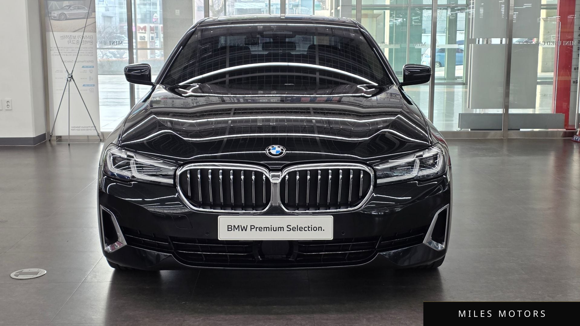BMW 5 Series (G30) 2023 — миниатюра 3