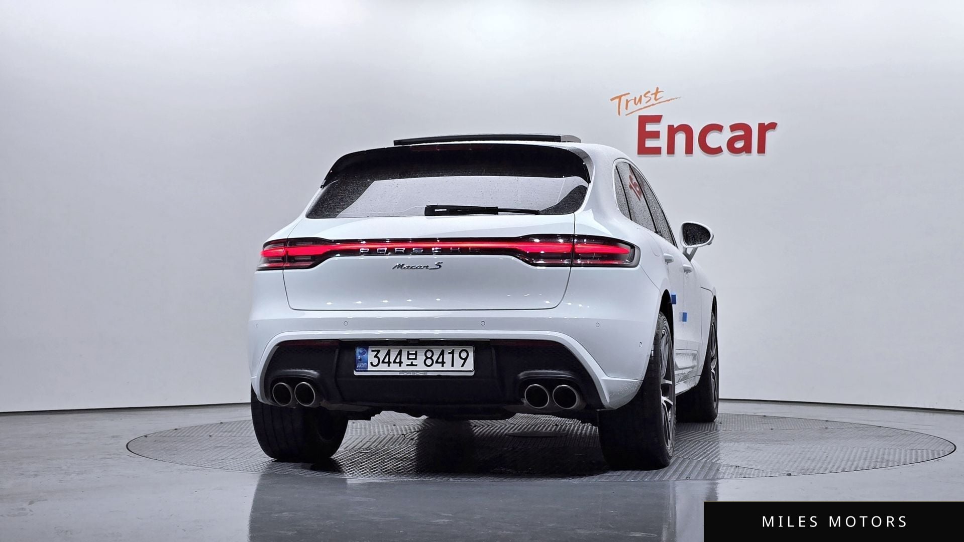 Porsche Macan 2022 — миниатюра 4