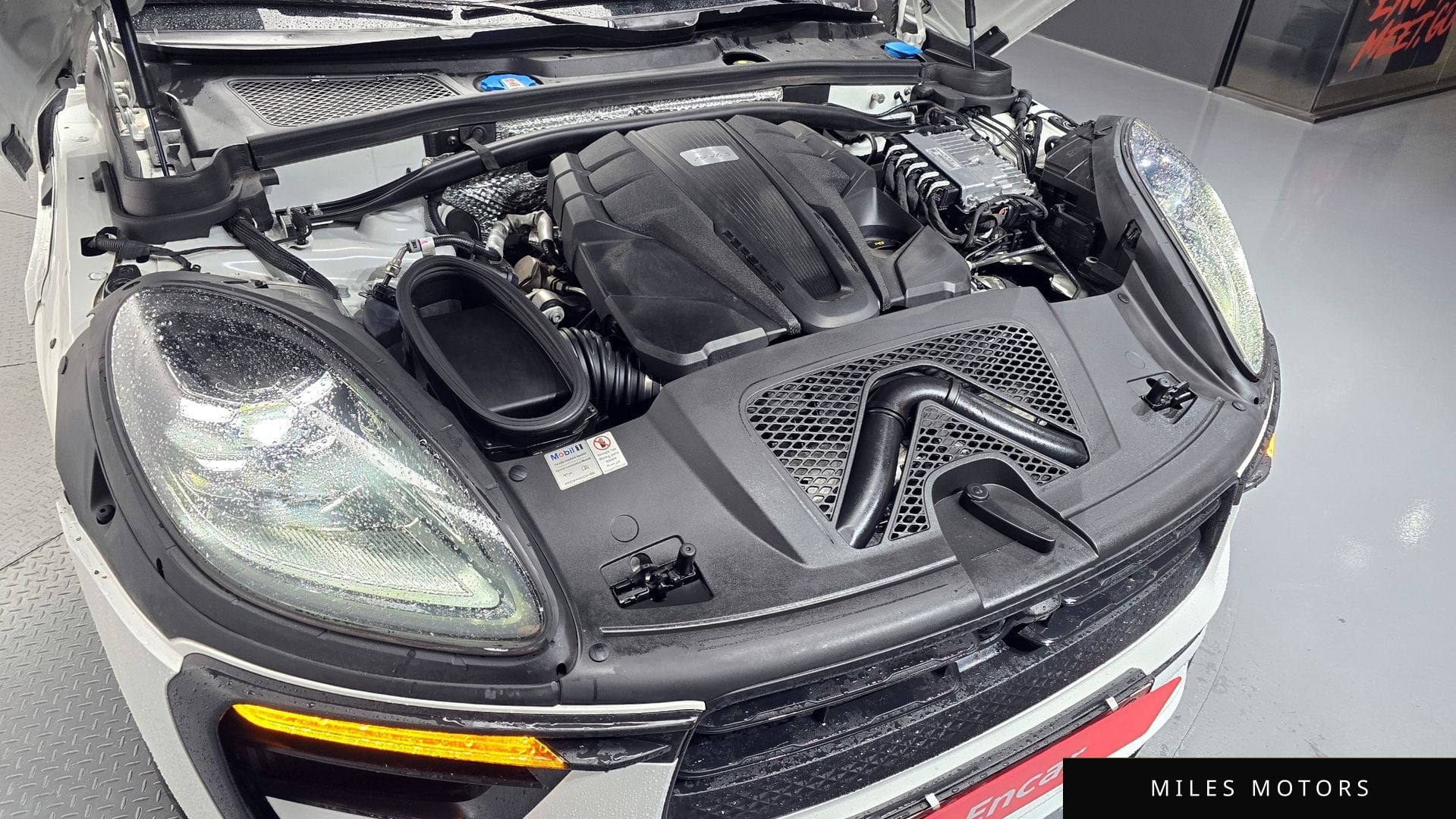 Porsche Macan 2022 — миниатюра 6